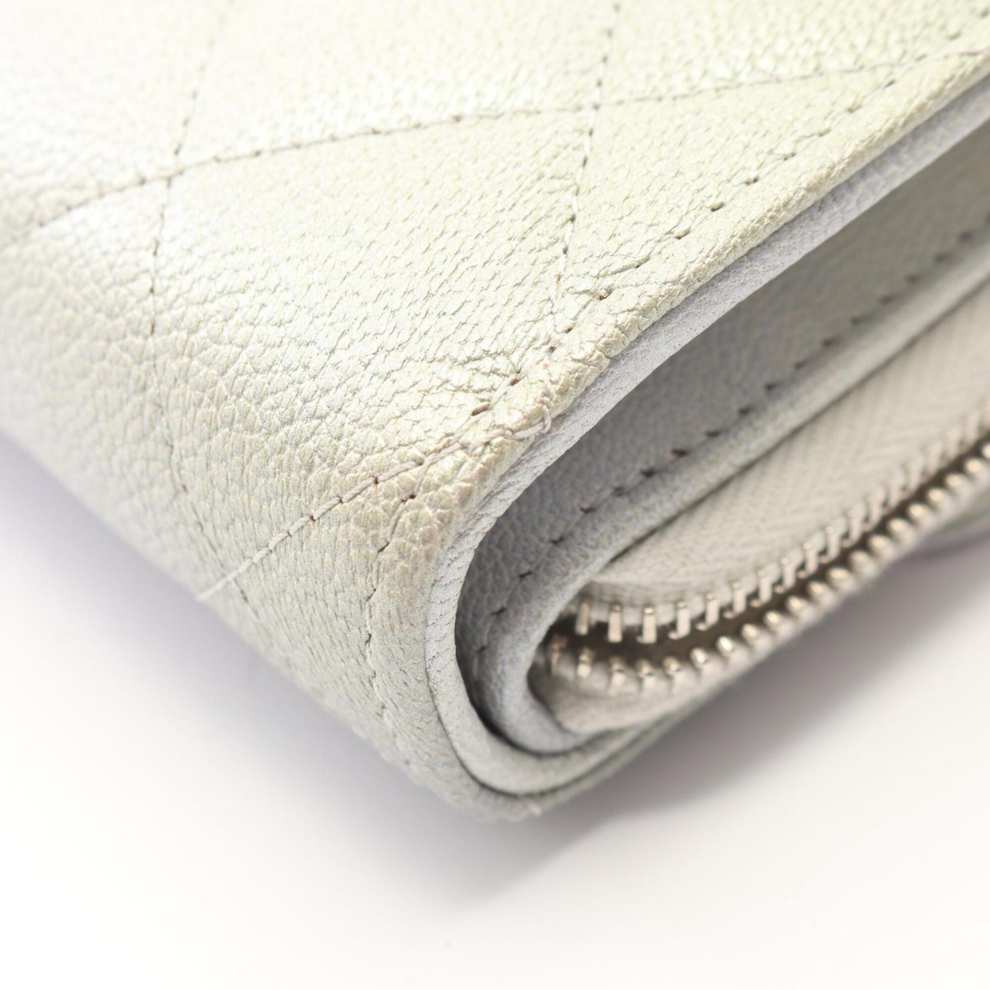 Chanel Green Silver Grained Calfskin Handbag Pouch Shoulder Bag (Pre-Owned)