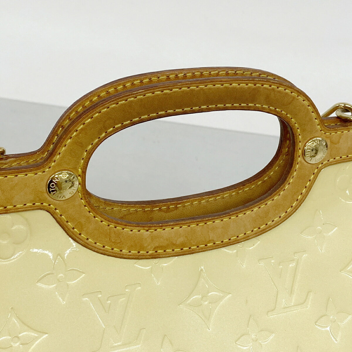 Louis Vuitton Pearl Handbag (Pre-Owned)