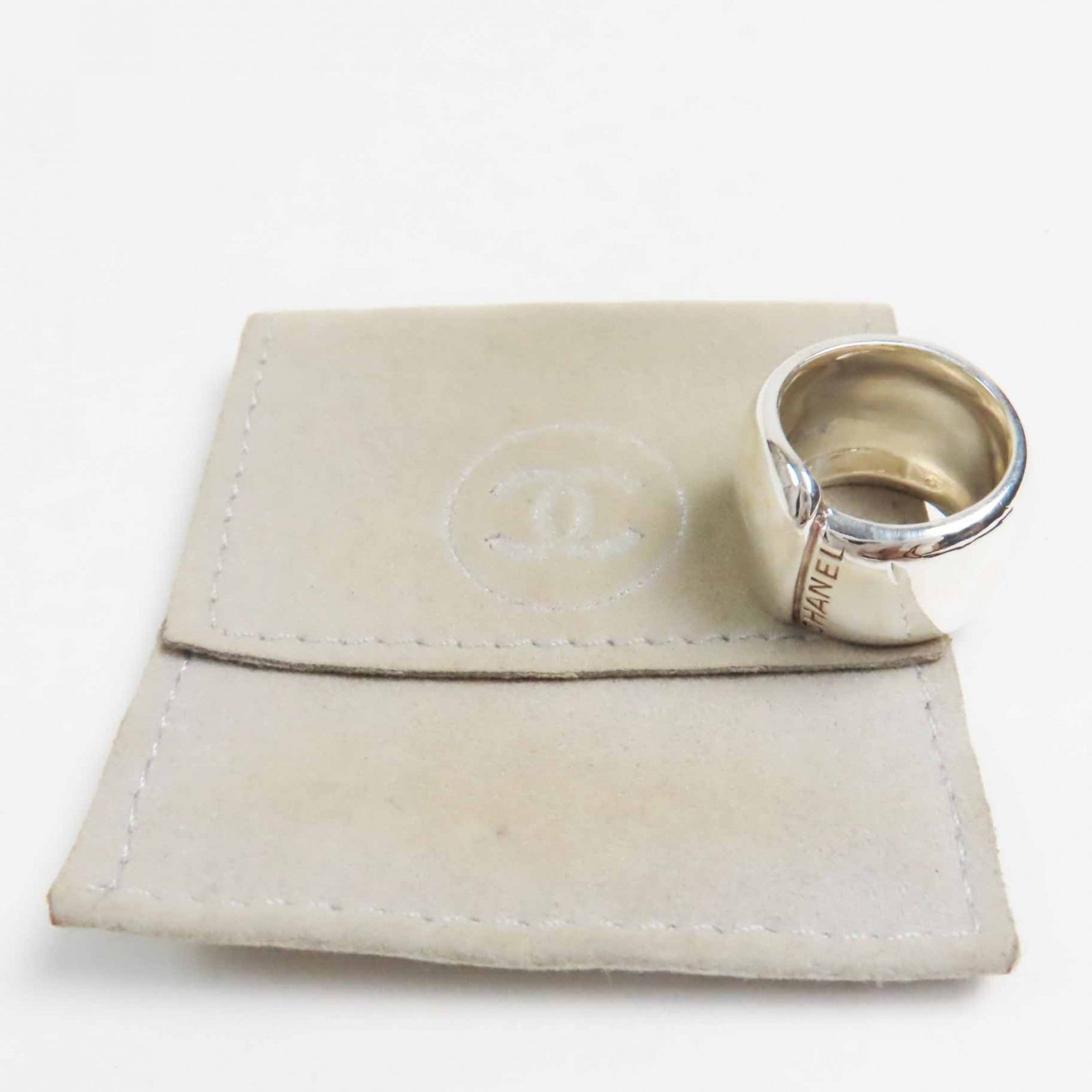 Chanel Band Ring (Pre-Owned)