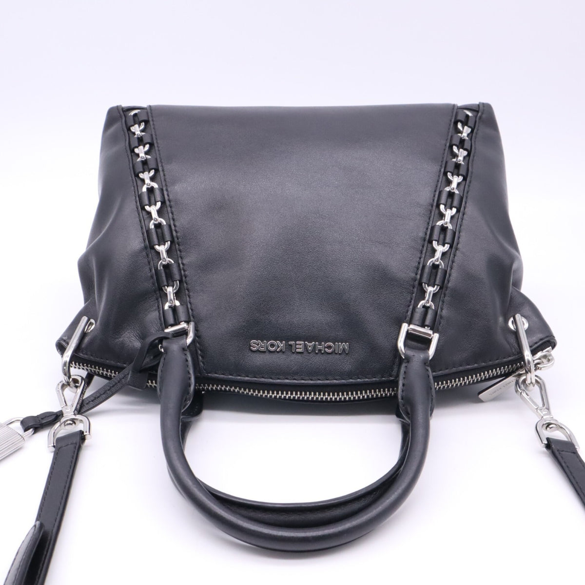 Michael Kors Black Leather Handbag (Pre-Owned)