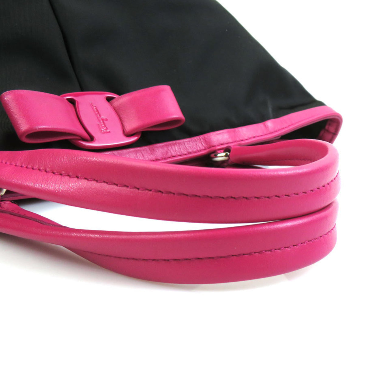 Salvatore Ferragamo Black Pink Nylon Leather Handbag Shoulder Bag (Pre-Owned)