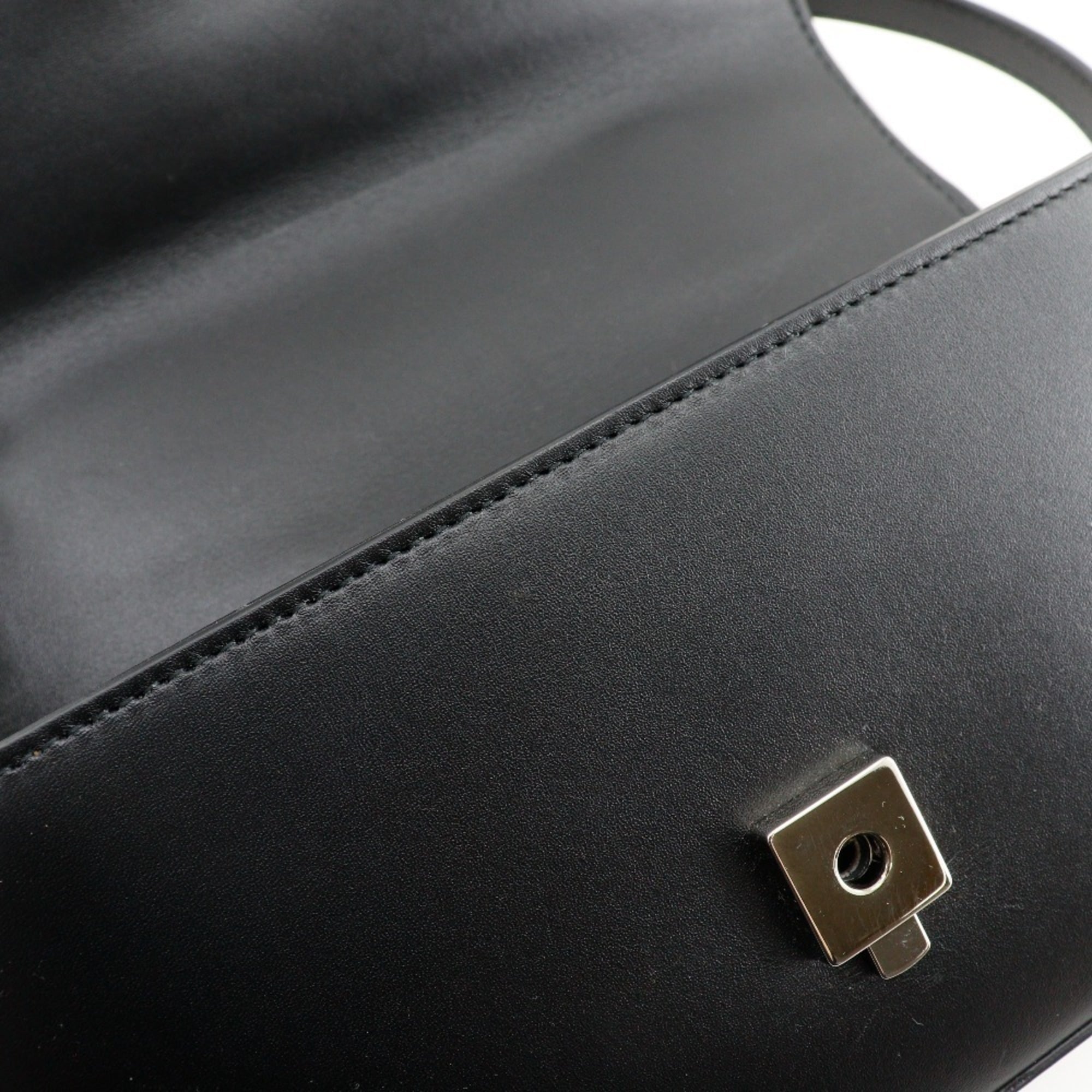 Gucci Black Leather Shoulder Bag (Pre-Owned)
