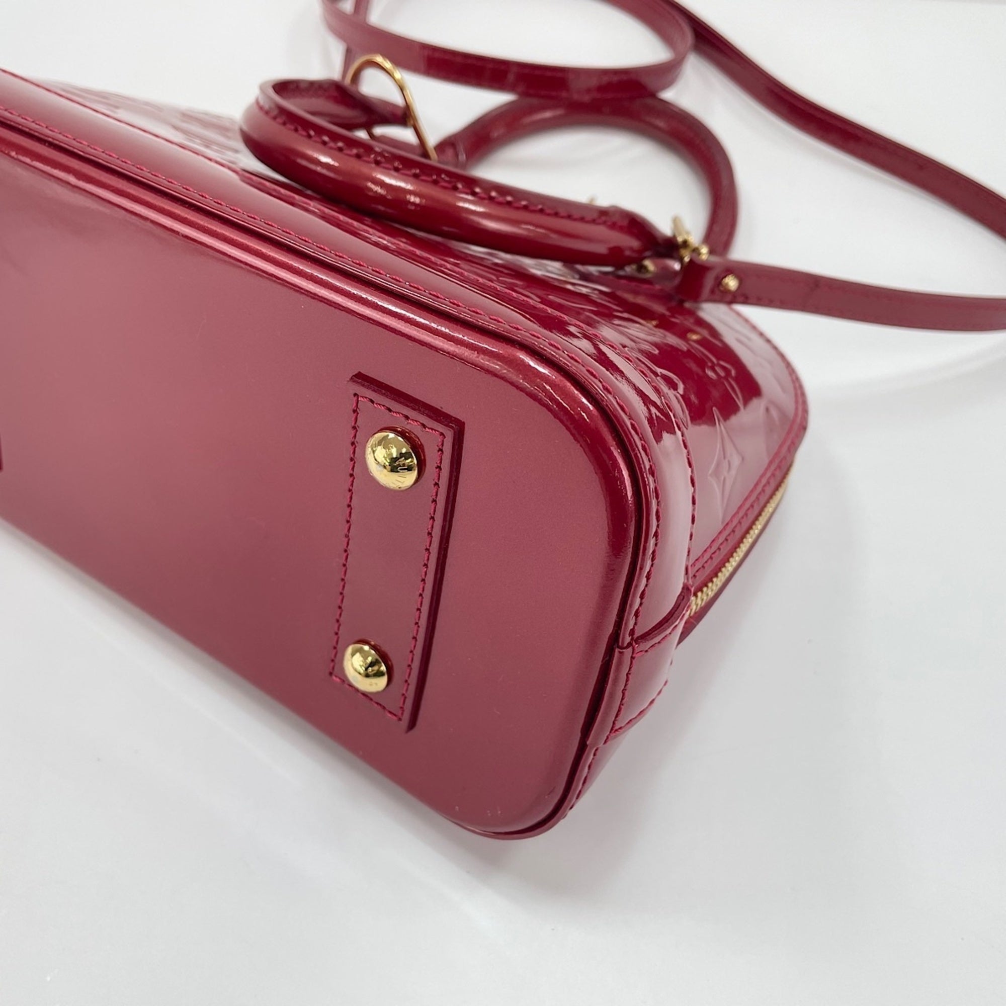 Louis Vuitton Red Color Handbag (Pre-Owned)
