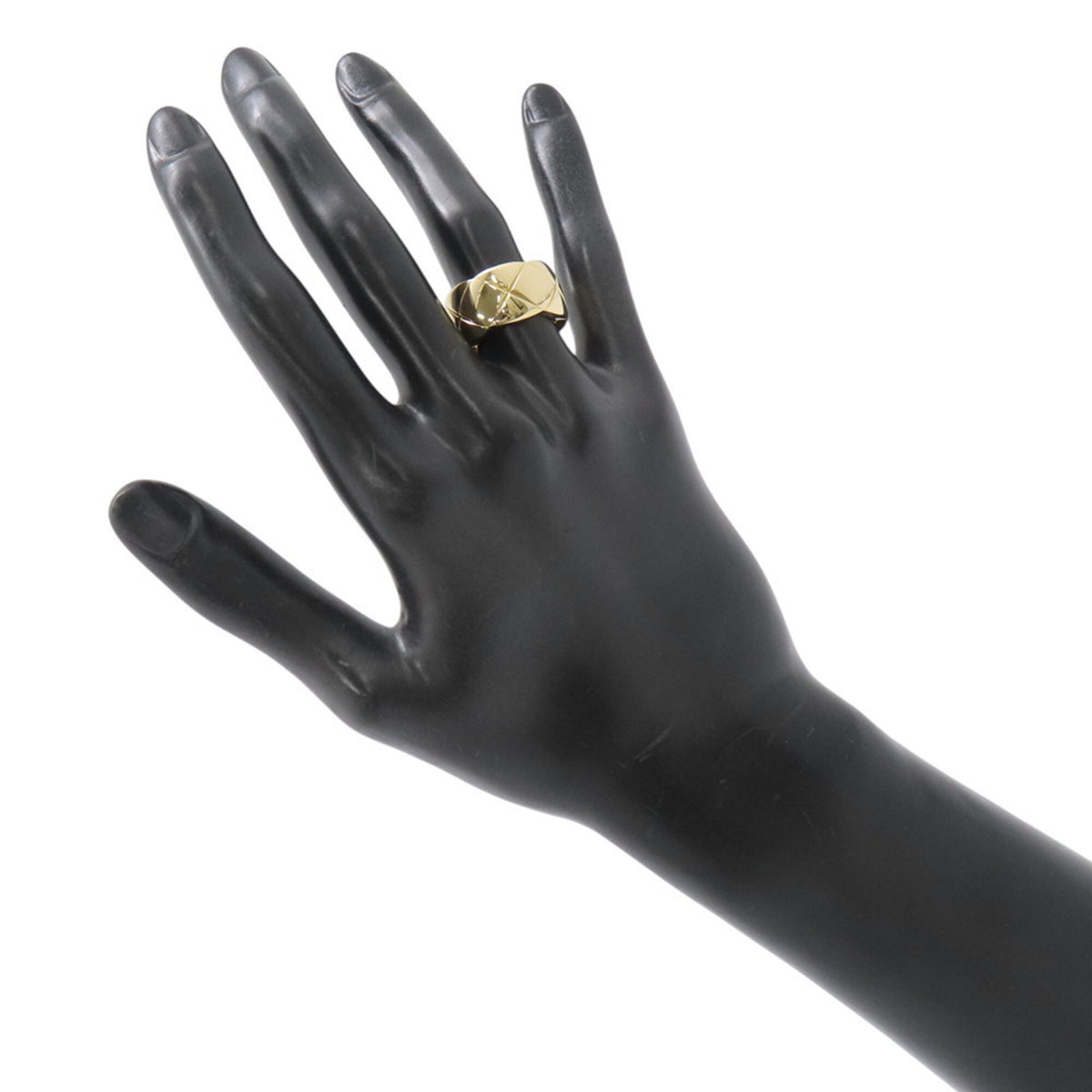 Chanel Yellow Yellow Gold (18K) (Pre-Owned)