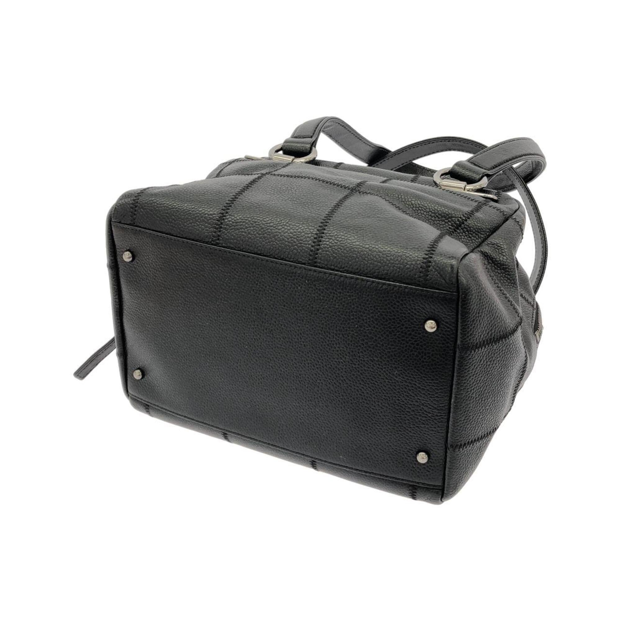 Chanel Black Grained Calfskin Shoulder Bag (Pre-Owned)