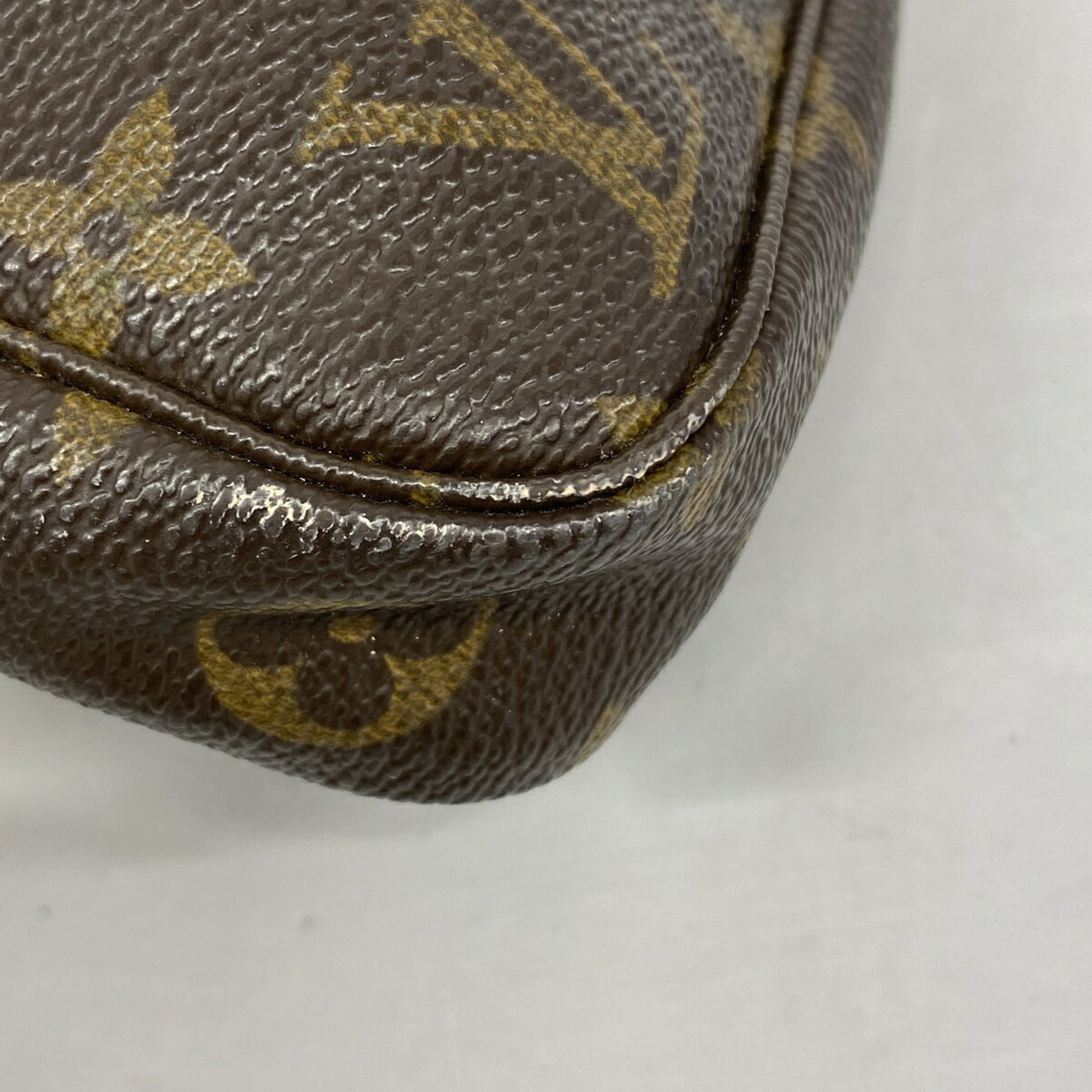 Louis Vuitton Brown Pouch (Pre-Owned)