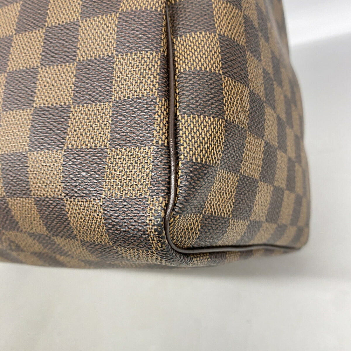 Louis Vuitton Ebene Handbag (Pre-Owned)