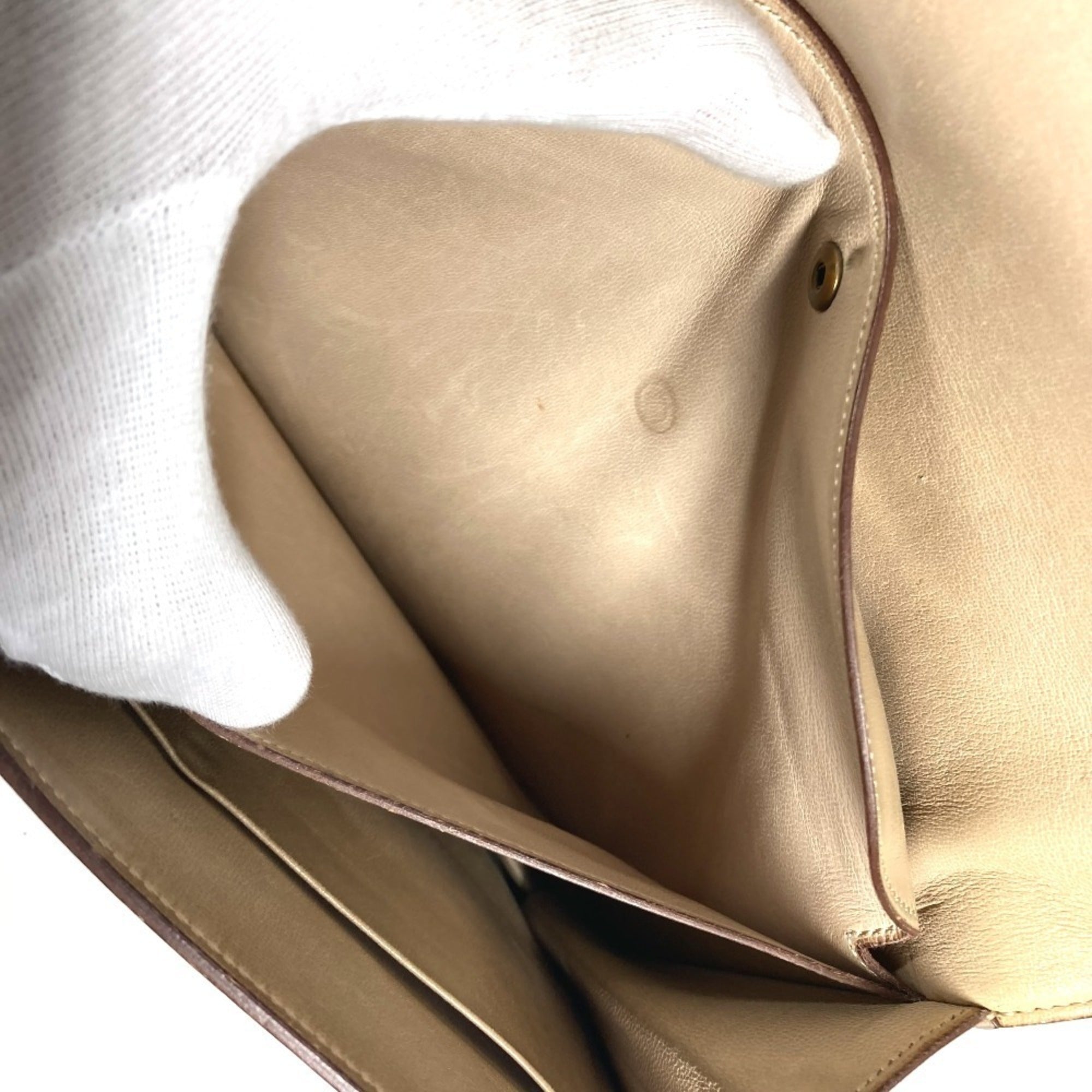 Hermes Beige Leather Clutch Bag (Pre-Owned)