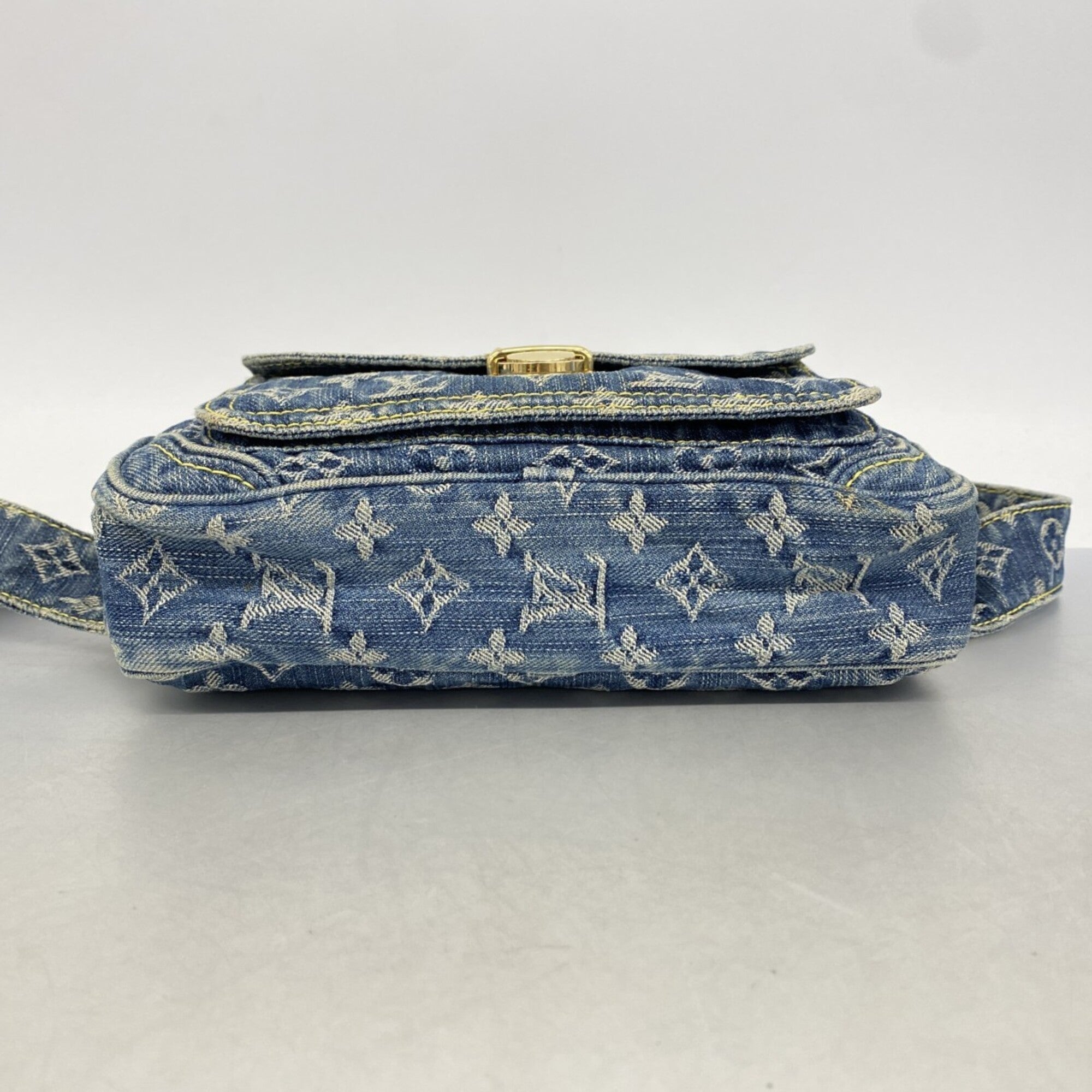Louis Vuitton Blue Fanny Pack (Pre-Owned)