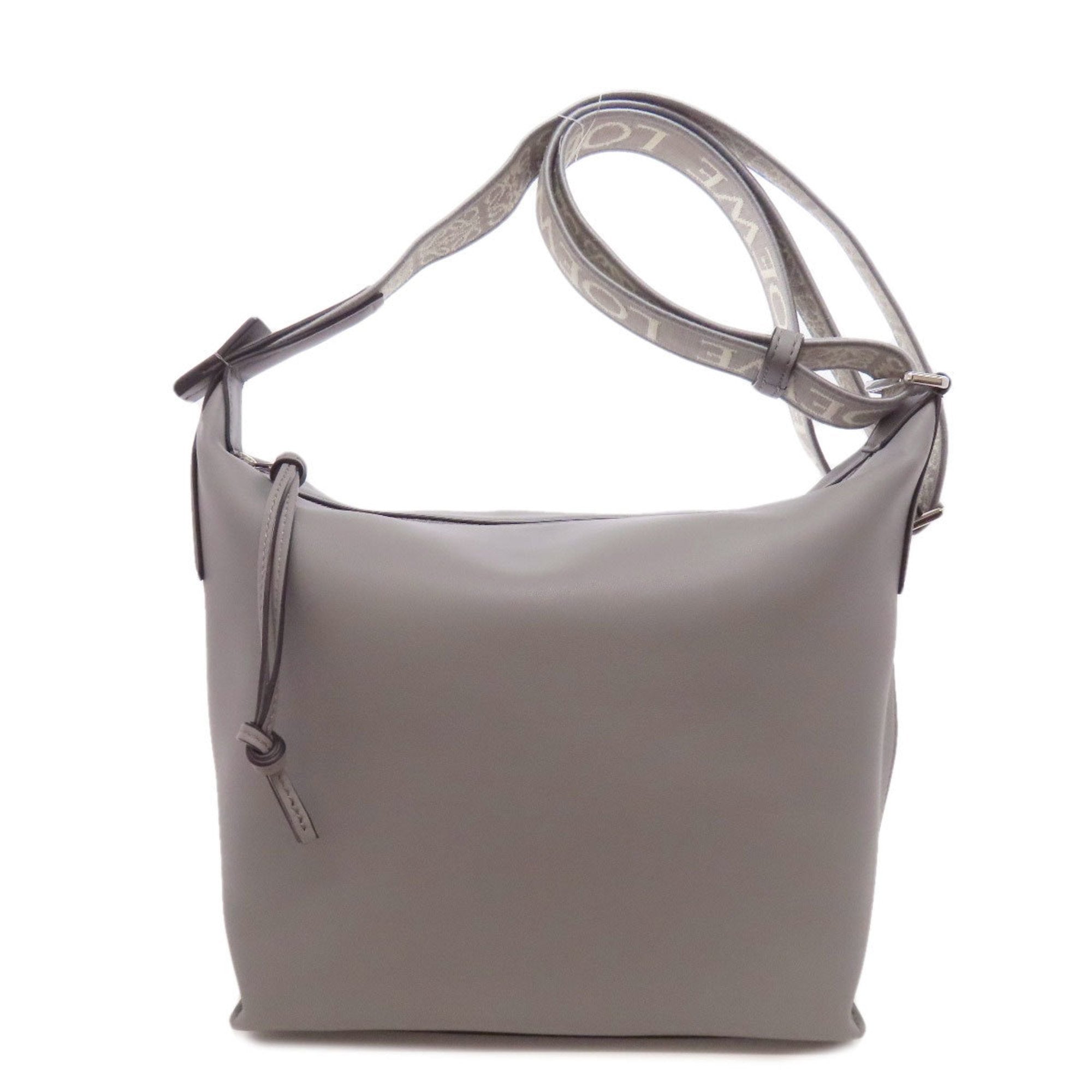 Loewe Gray Leather Shoulder Bag (Pre-Owned)