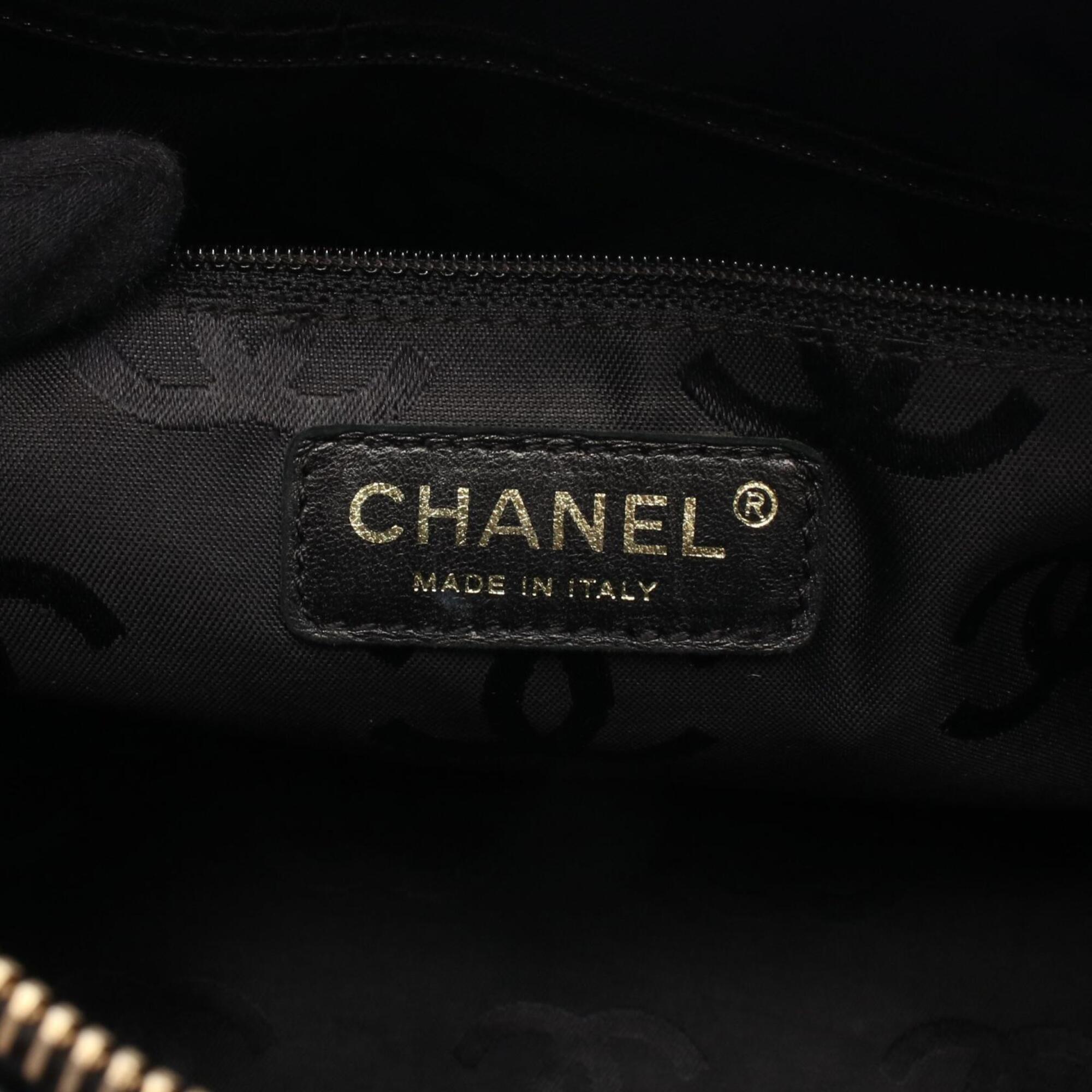 Chanel Black Leather Handbag (Pre-Owned)