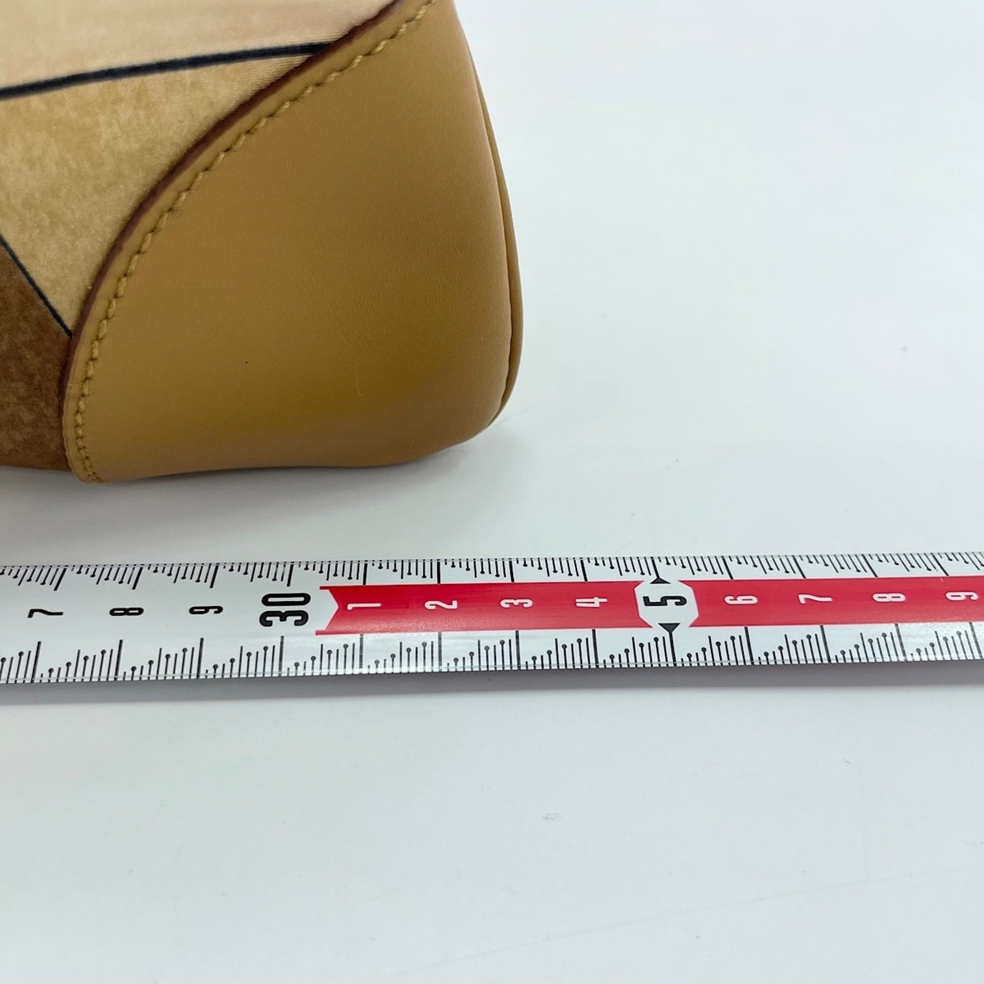 Gucci Beige Bamboo Nylon Shoulder Bag (Pre-Owned)