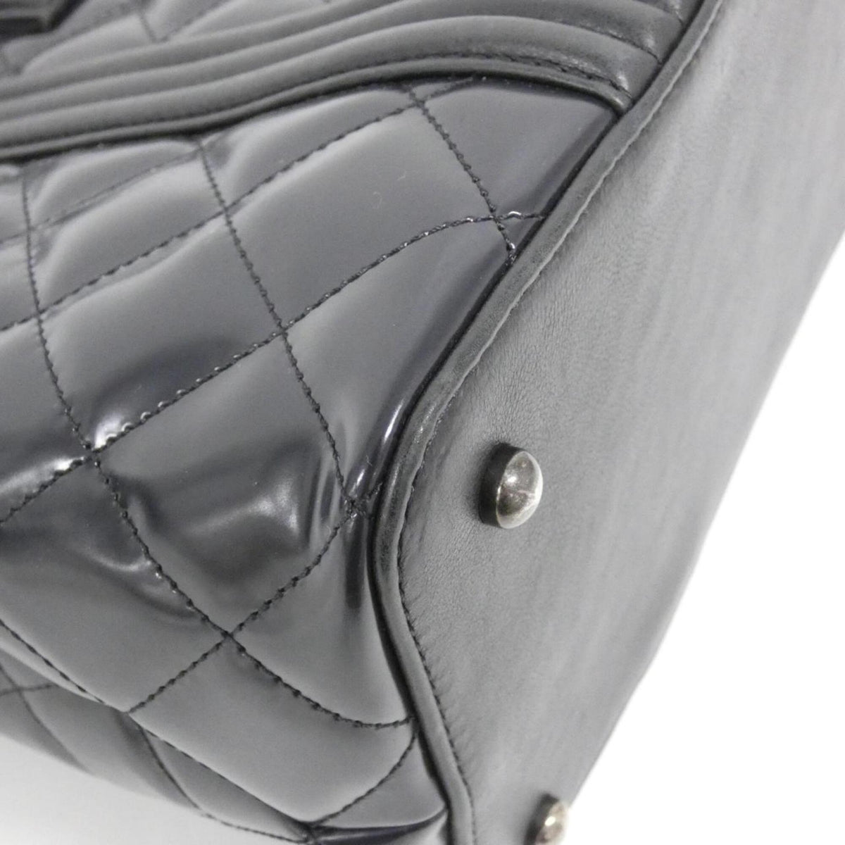 Chanel Black Handbag (Pre-Owned)