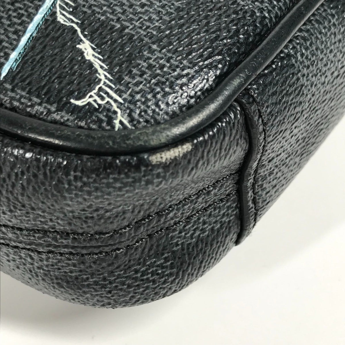 Louis Vuitton Black Damier Graphite Pochette Shoulder Bag (Pre-Owned)