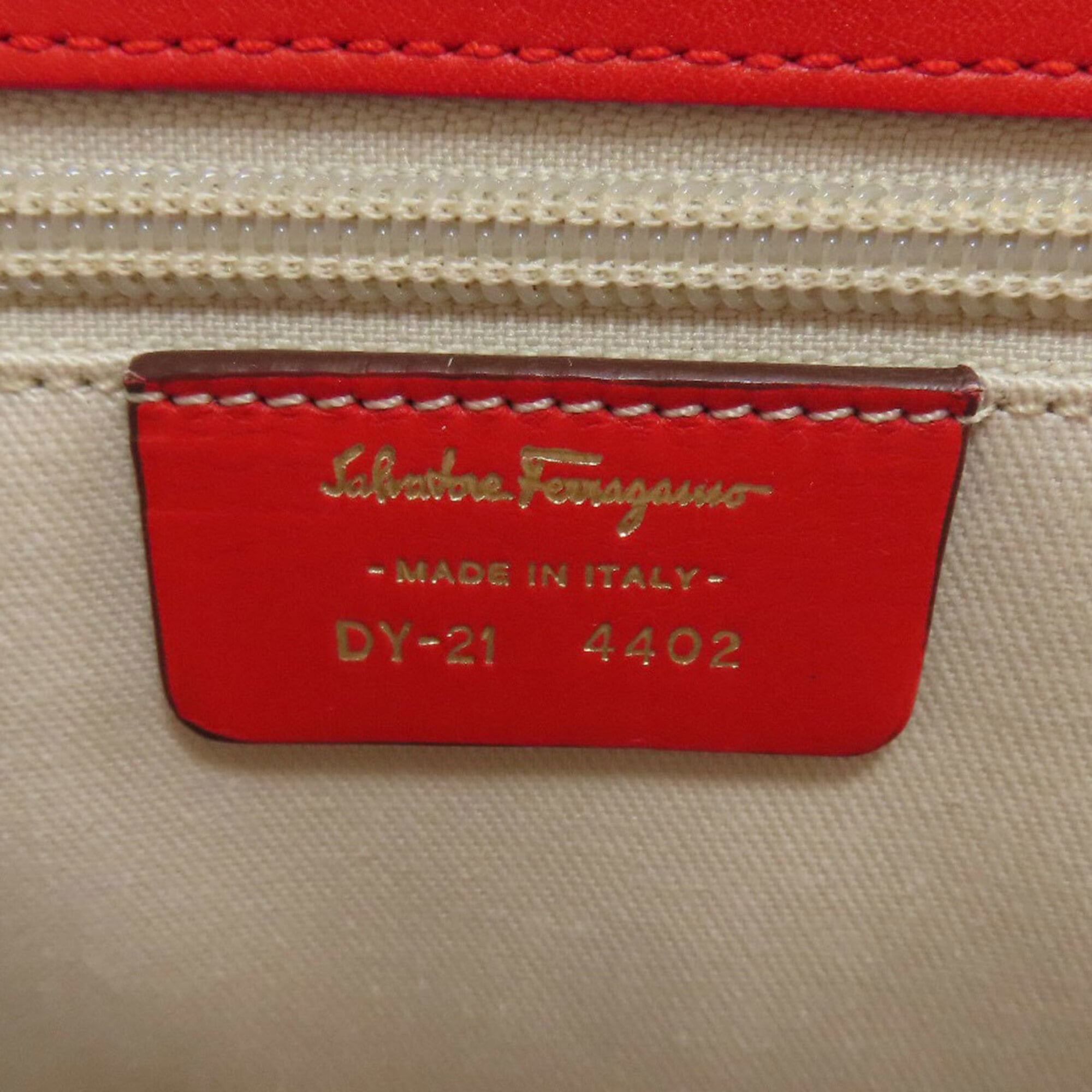Salvatore Ferragamo Gancini Red Color Leather Tote Bag (Pre-Owned)