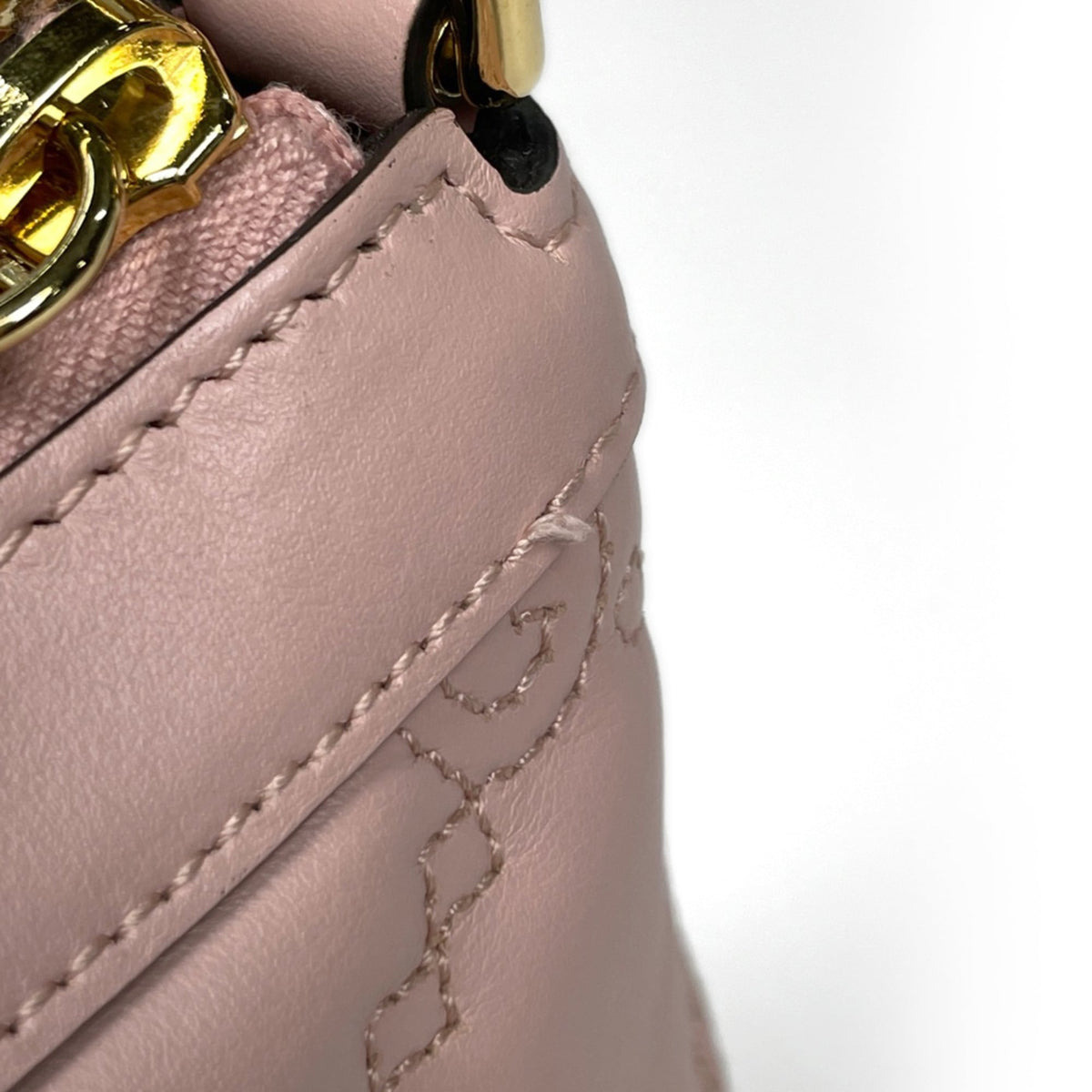 Gucci Pink Leather Shoulder Bag (Pre-Owned)