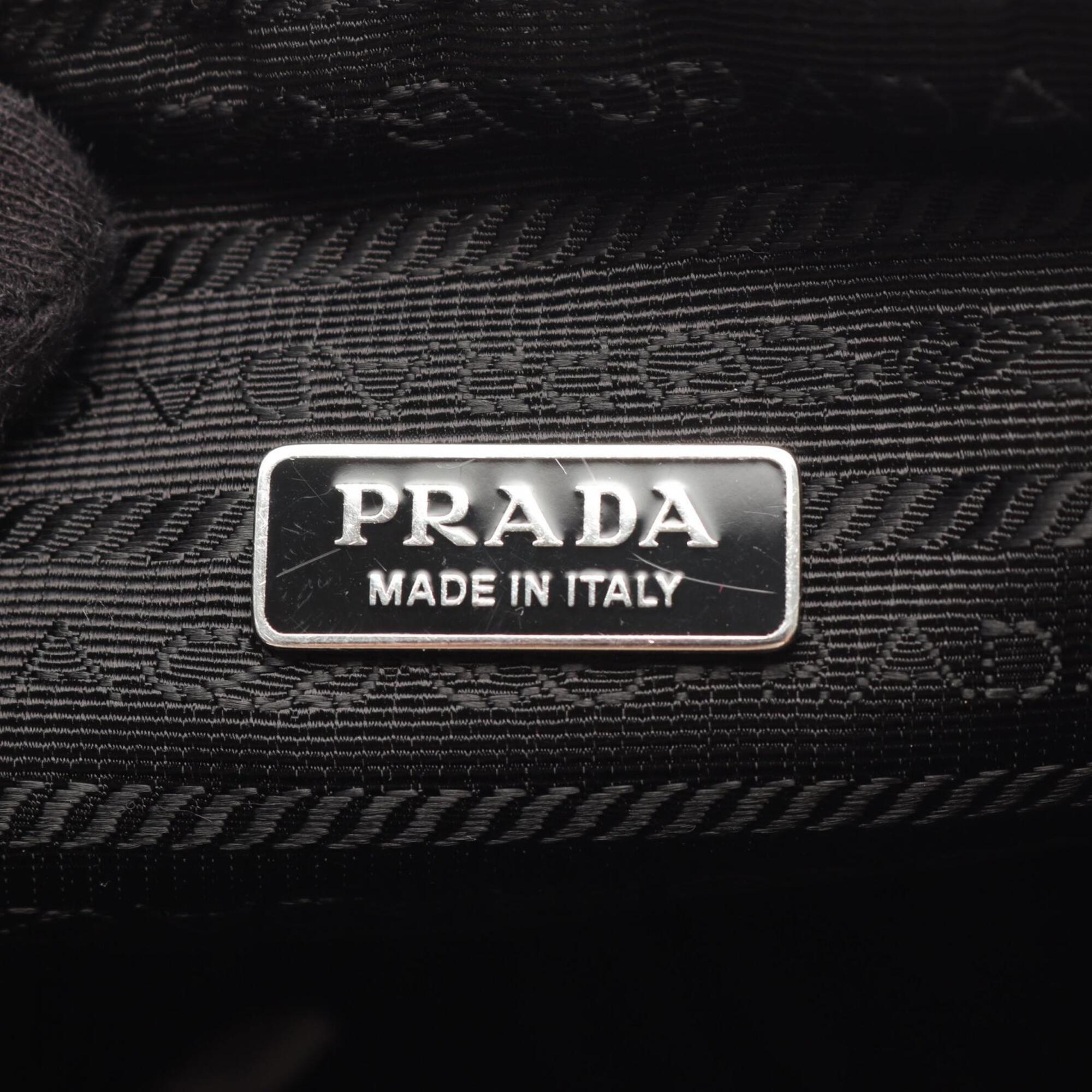 Prada White Leather Handbag Shoulder Bag (Pre-Owned)