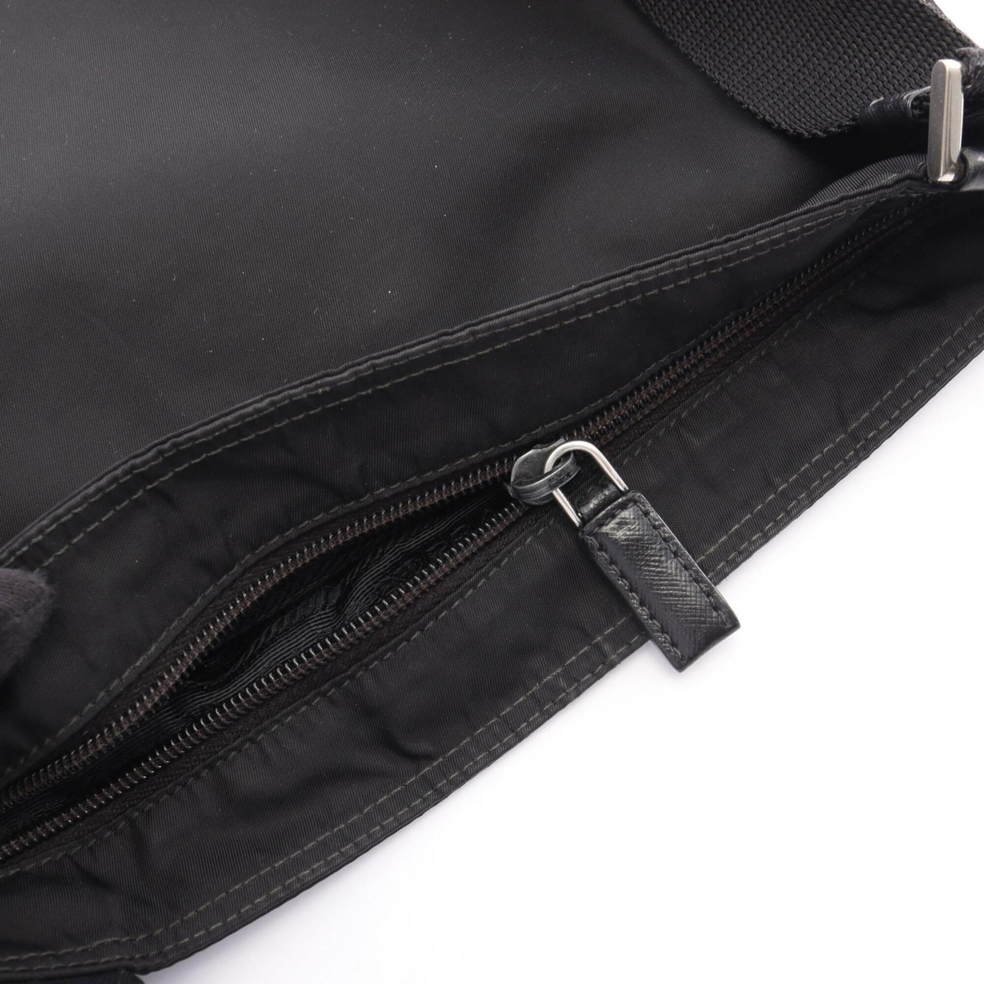 Prada Black Nylon Leather Handbag Shoulder Bag (Pre-Owned)