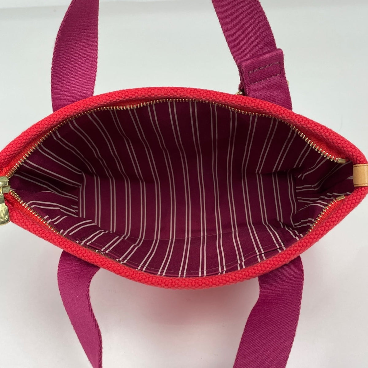 Louis Vuitton Rouge Handbag (Pre-Owned)