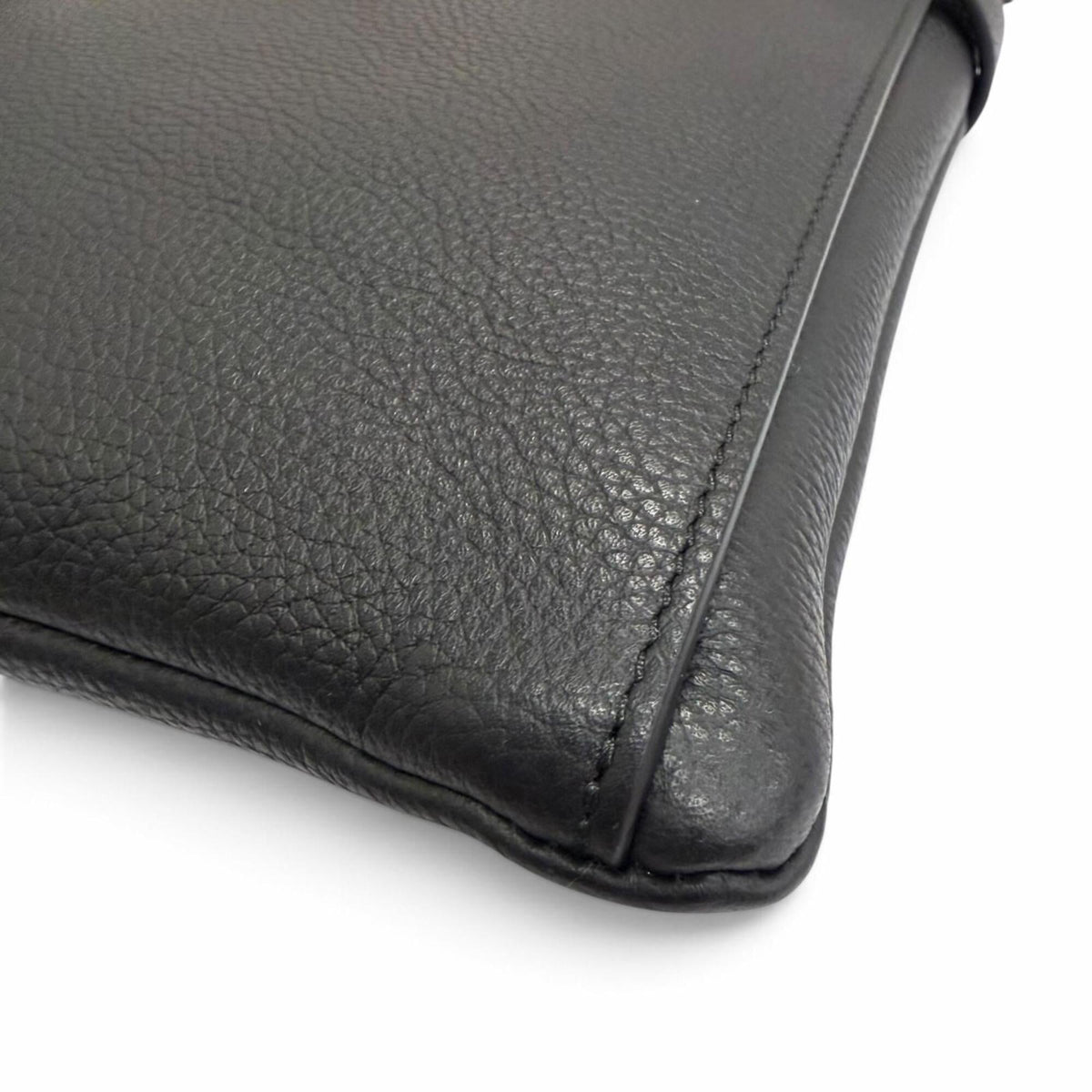 Salvatore Ferragamo Black Leather Crossbody Bag Shoulder Bag (Pre-Owned)