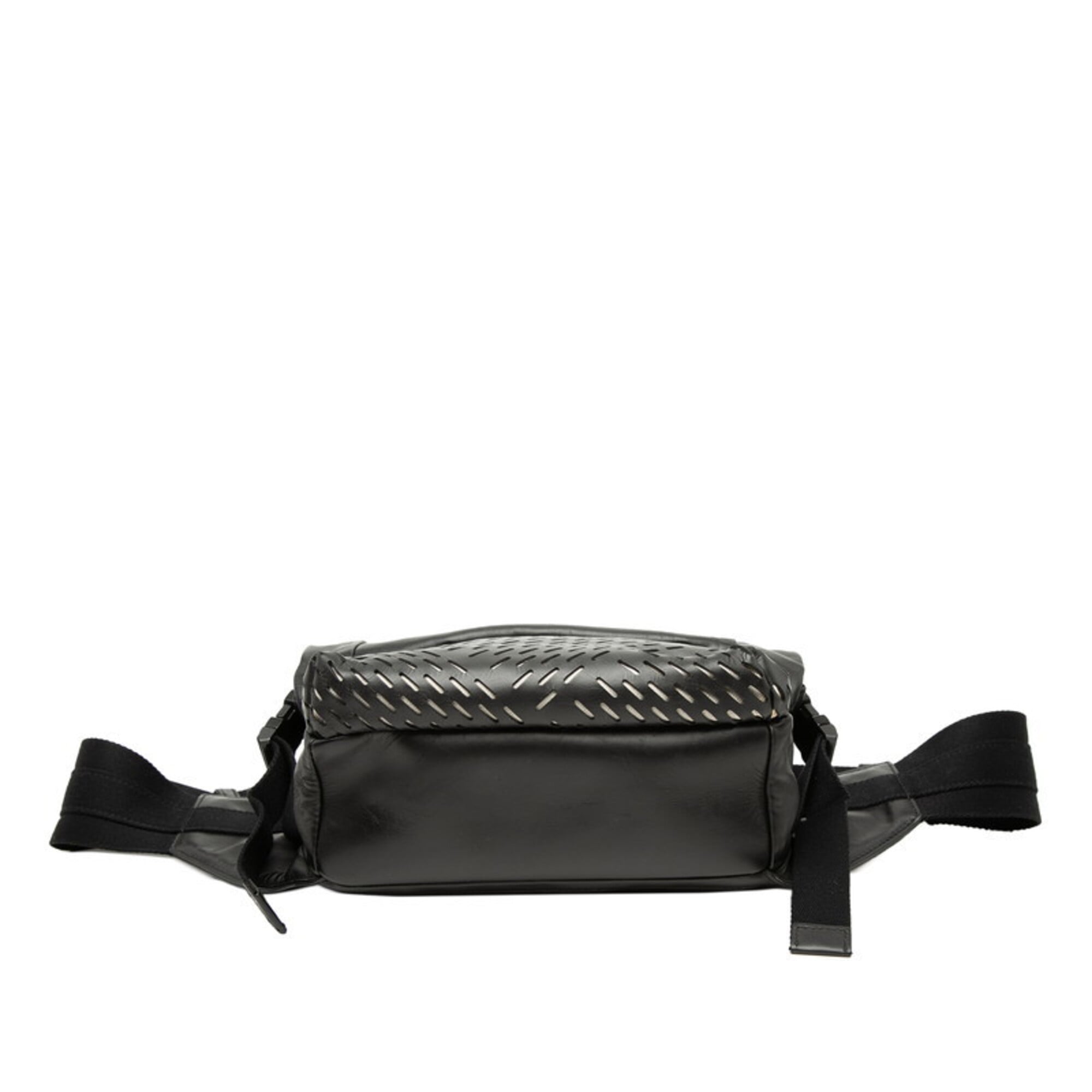 Bottega Veneta Black Leather Fanny Pack (Pre-Owned)