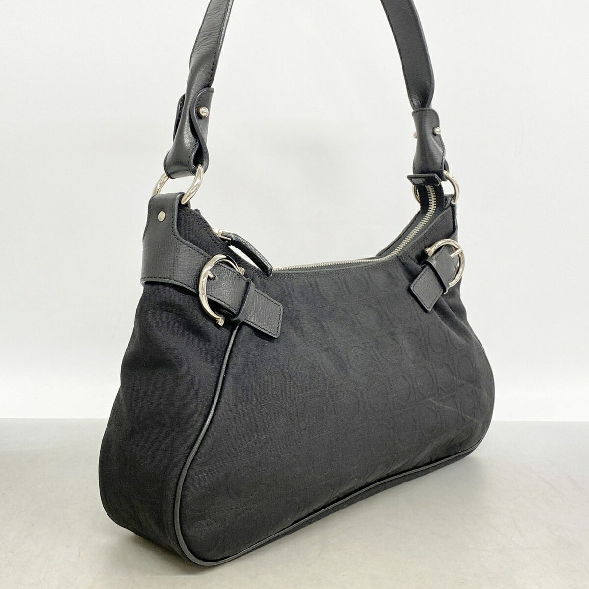 Salvatore Ferragamo Black Nylon Shoulder Bag (Pre-Owned)