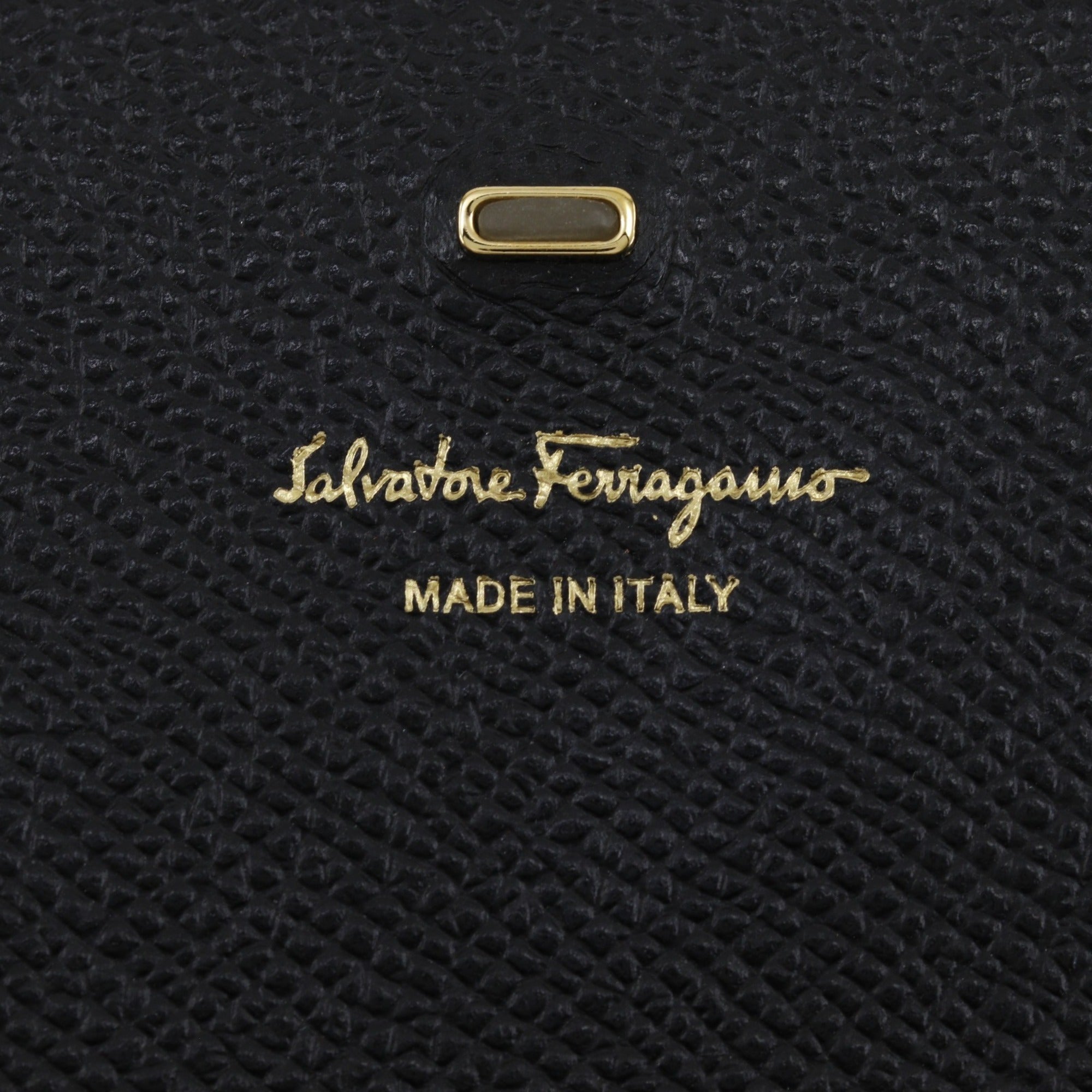 Salvatore Ferragamo Black Leather Shoulder Bag (Pre-Owned)