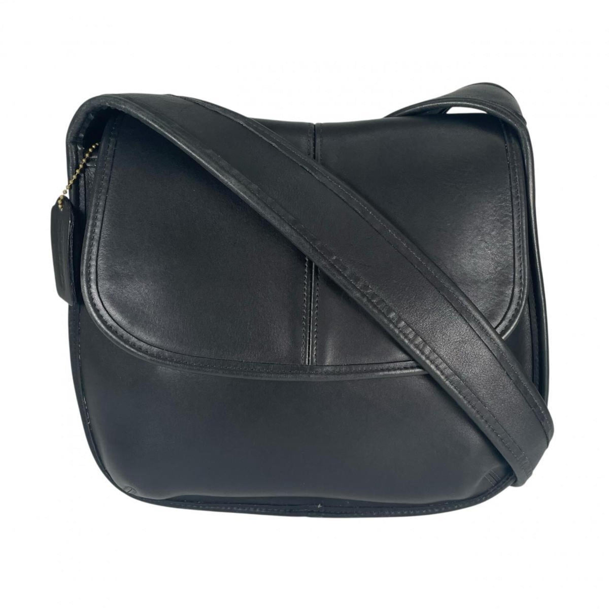 Coach Black Leather Shoulder Bag (Pre-Owned)