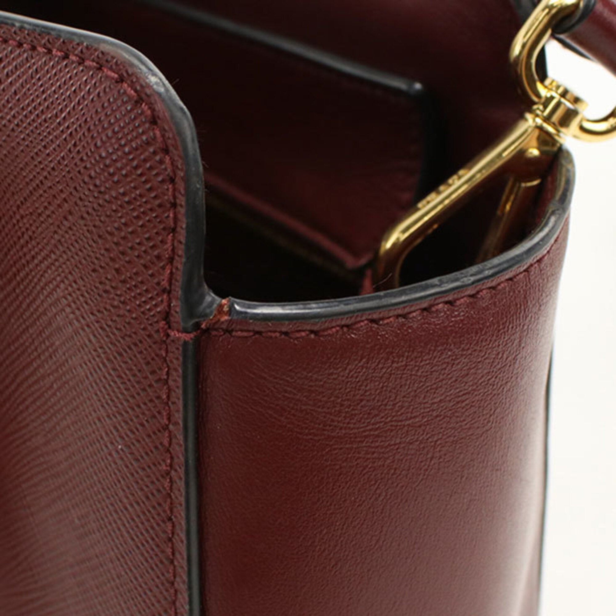 Prada Red Color Wine Leather Tote Bag (Pre-Owned)