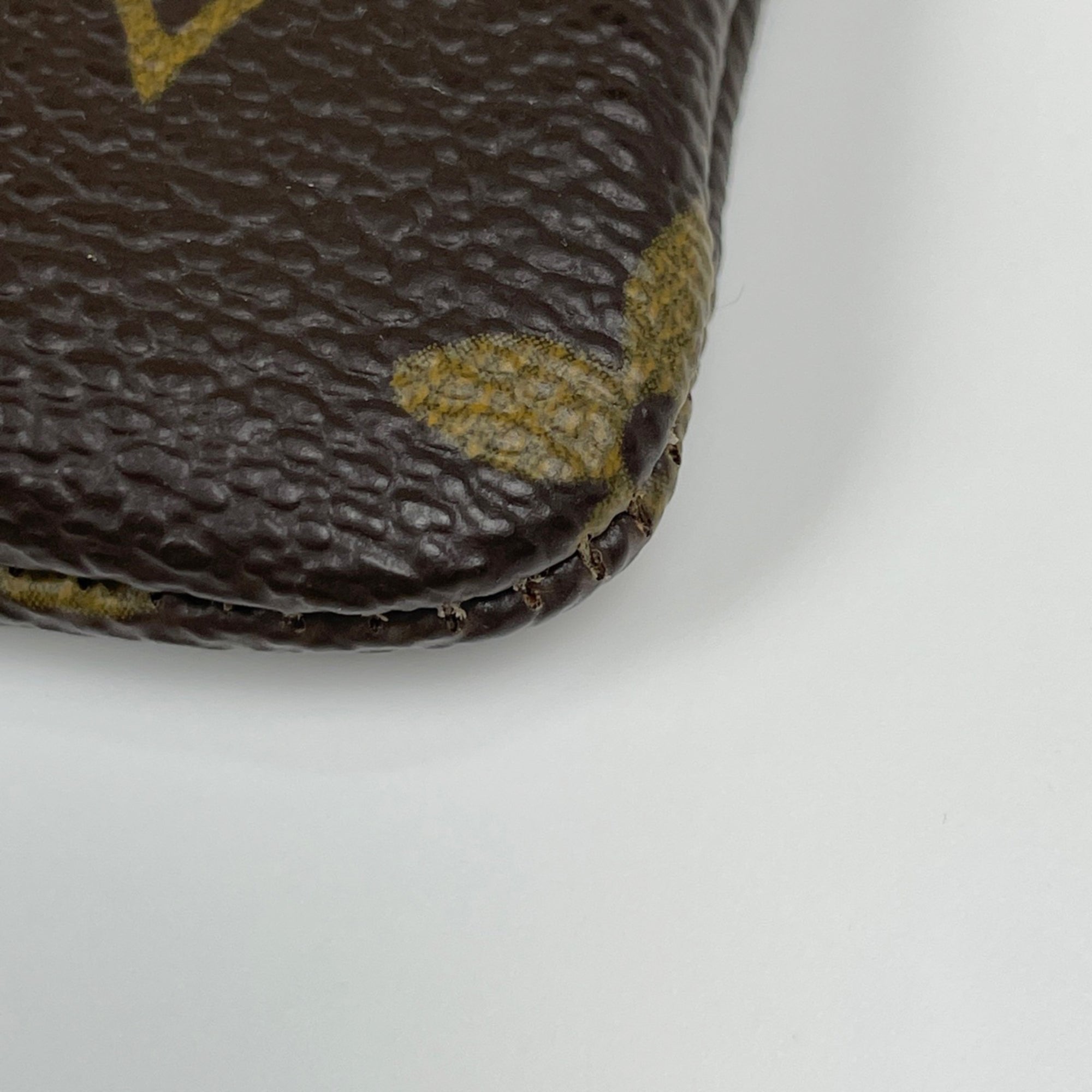 Louis Vuitton Brown Monogram Coin Purse/Coin Case (Pre-Owned)