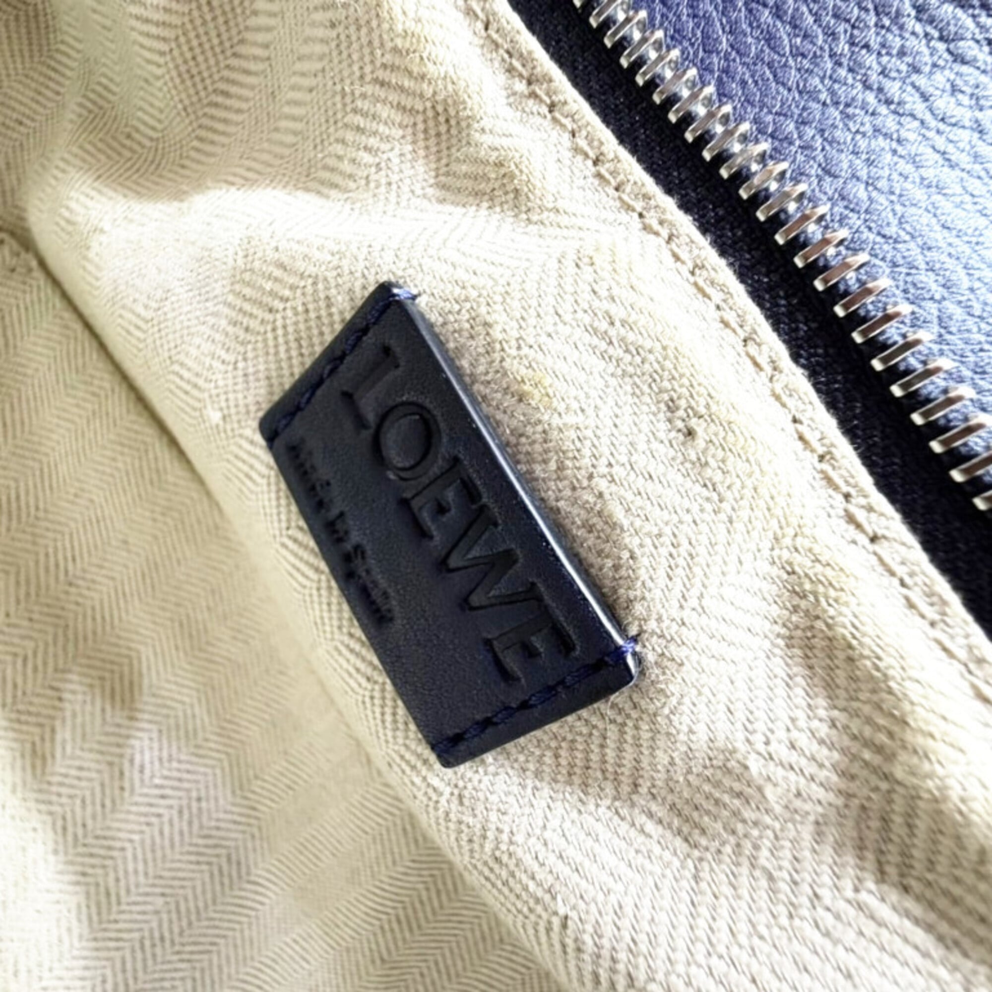 Loewe Navy Leather Handbag Shoulder Bag (Pre-Owned)