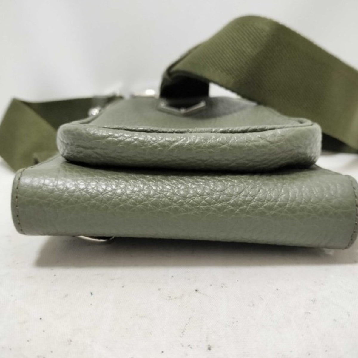 Prada Khaki Leather Shoulder Bag (Pre-Owned)
