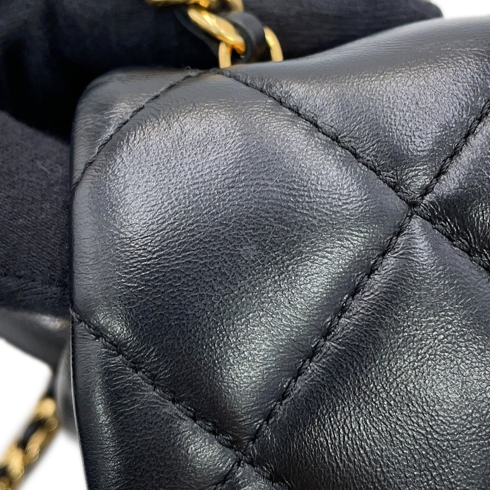 Chanel Black Handbag Shoulder Bag (Pre-Owned)