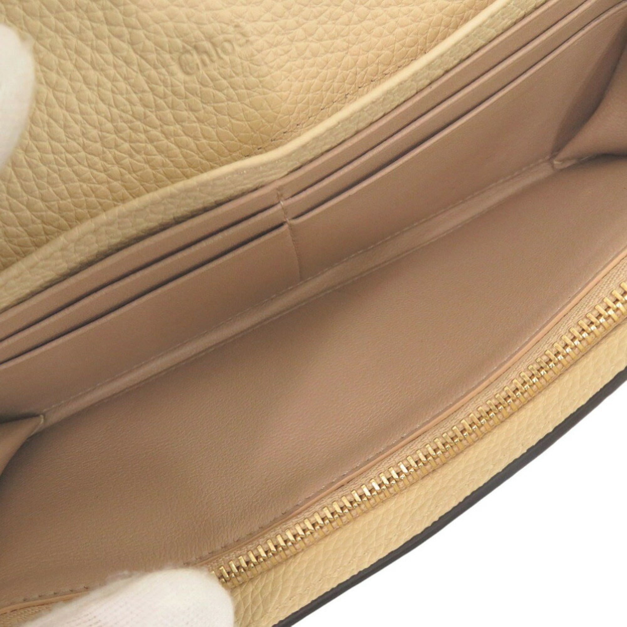 Chloé Beige Leather Long Wallet (Bi-Fold) (Pre-Owned)