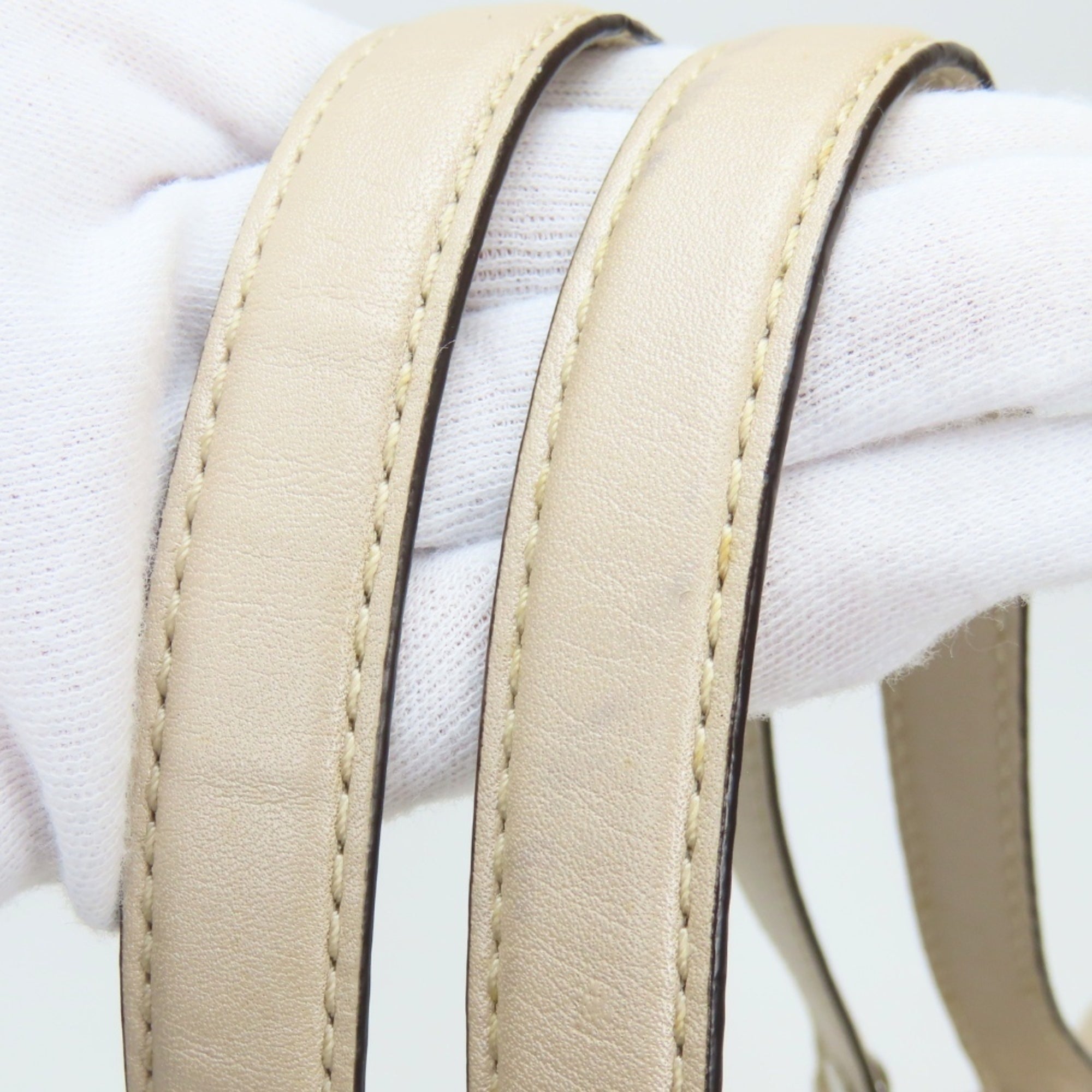 Coach Beige Leather Tote Bag (Pre-Owned)