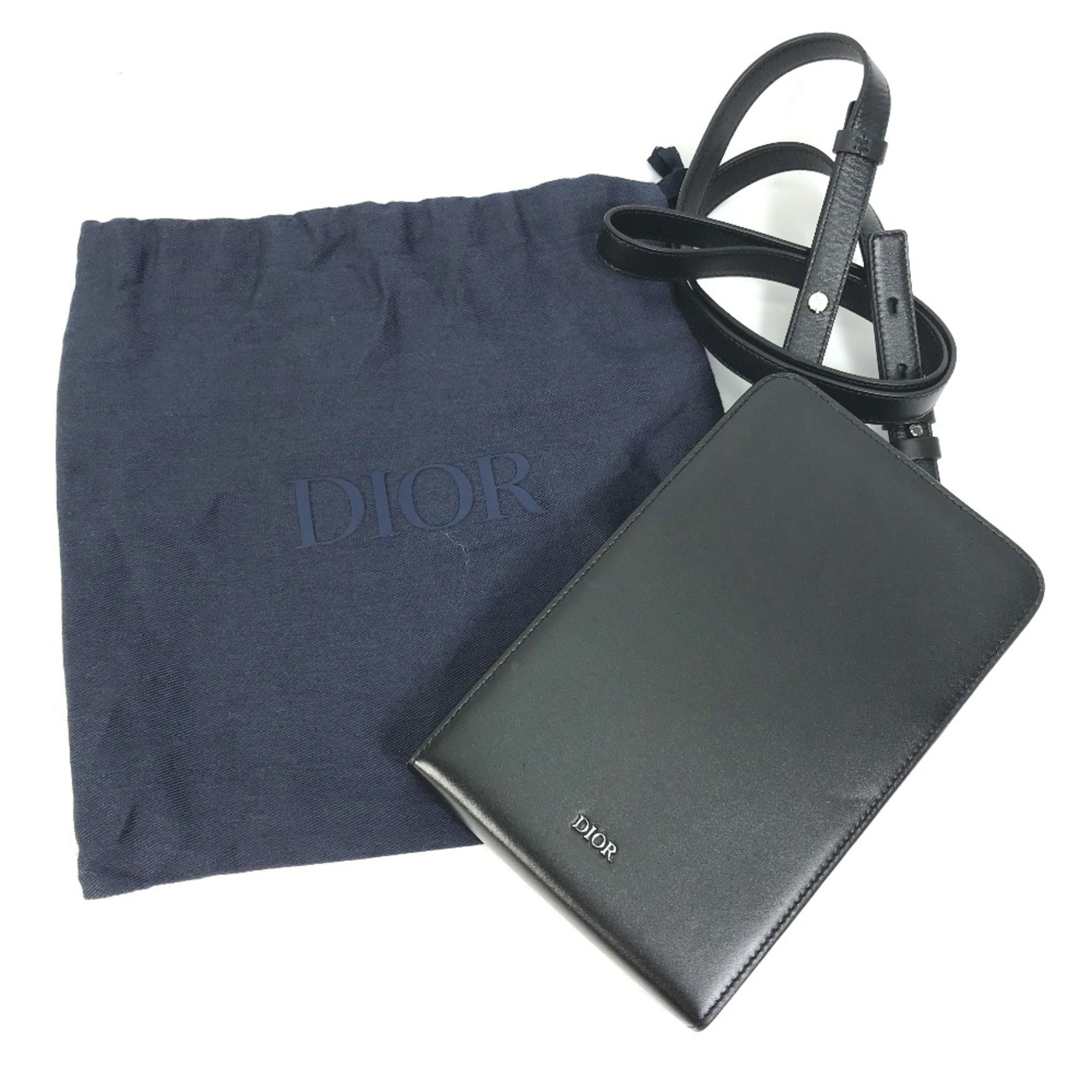 Christian Dior Black Leather Shoulder Bag (Pre-Owned)