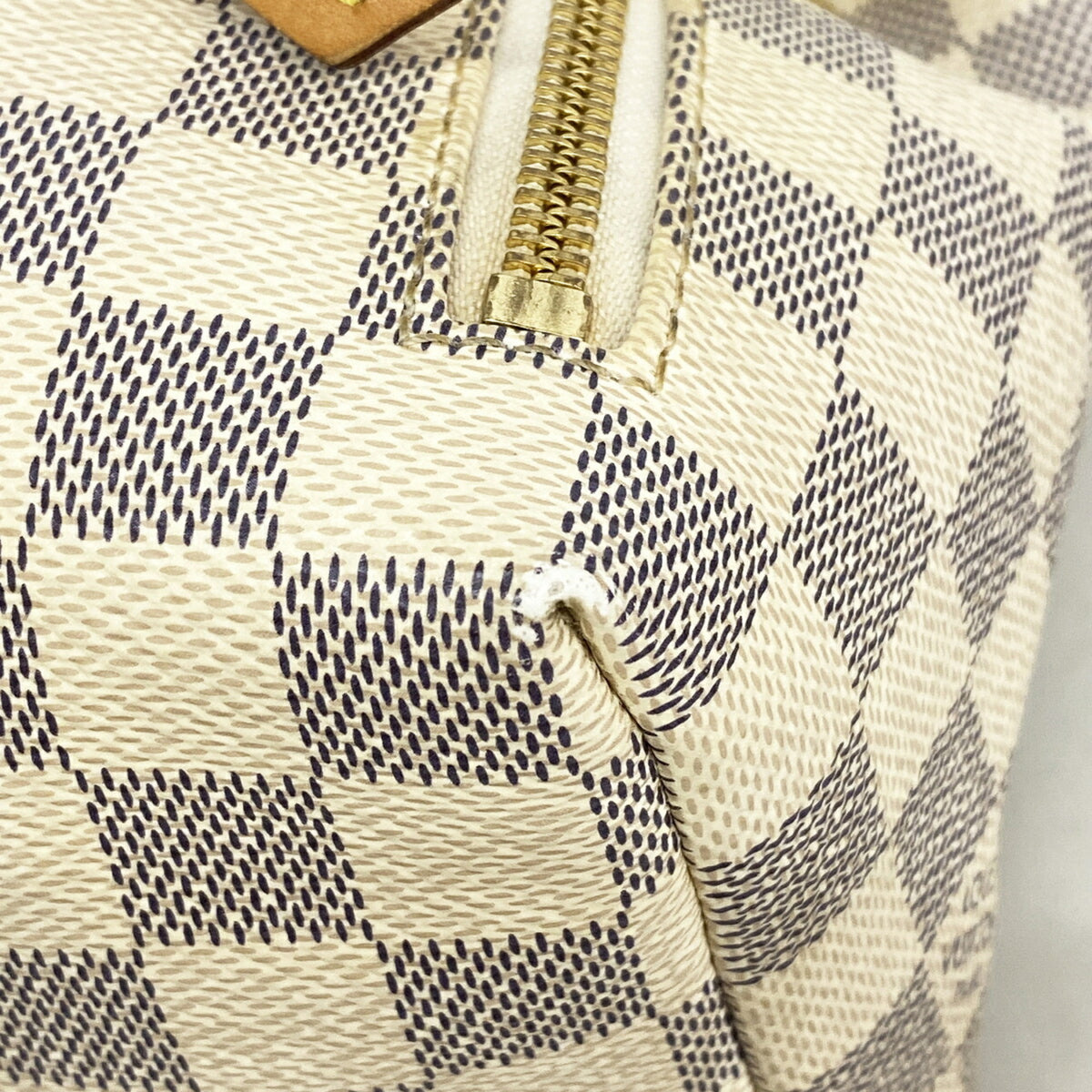 Louis Vuitton White Backpack (Pre-Owned)