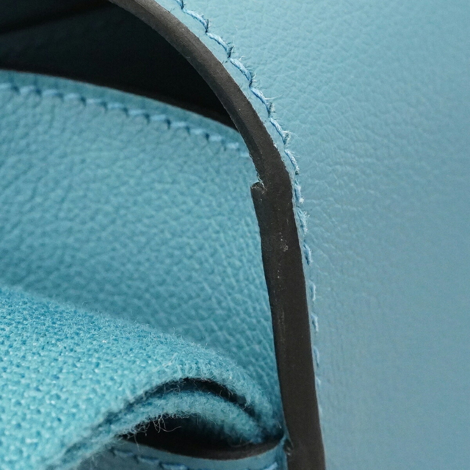 Hermes Blue Shoulder Bag (Pre-Owned)