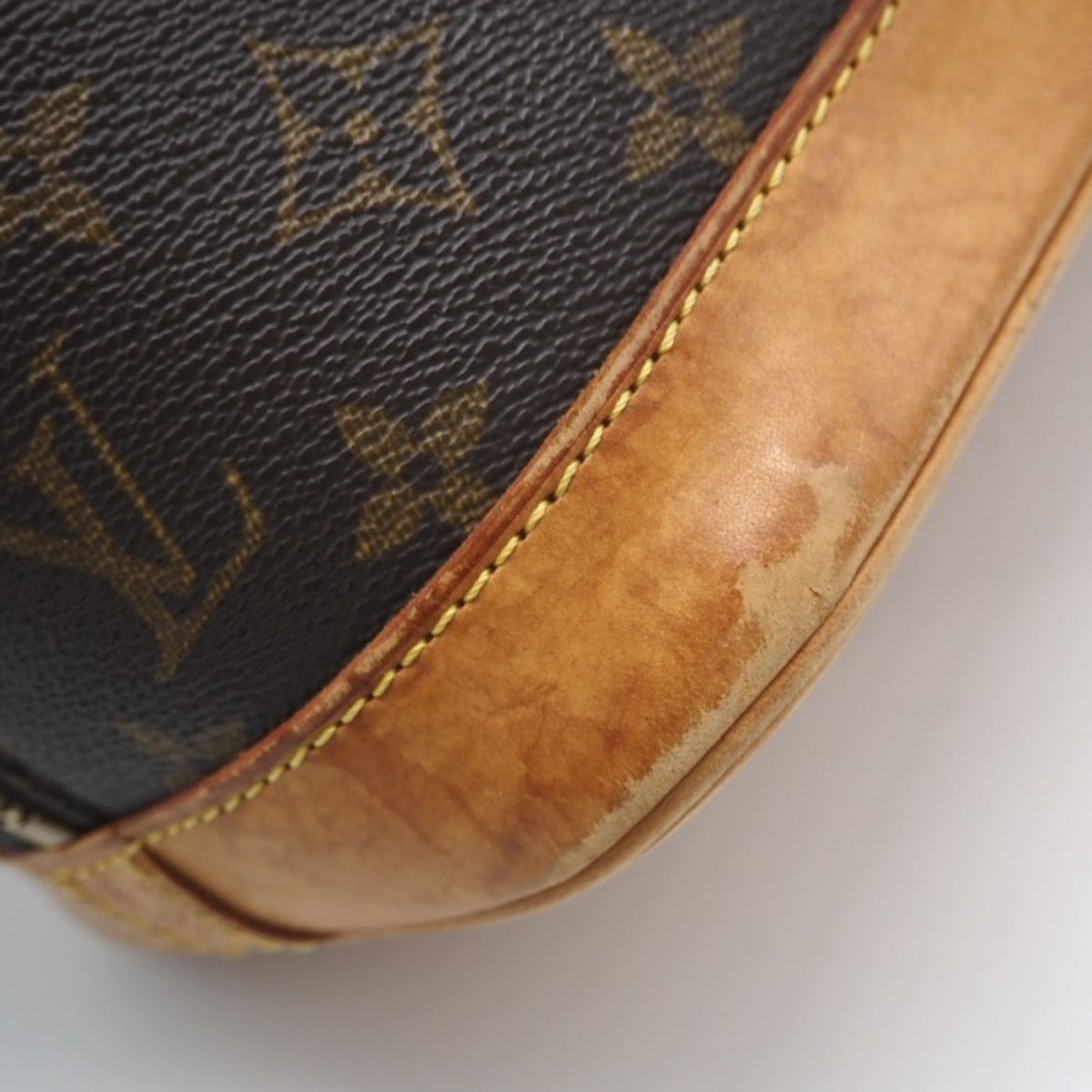 Louis Vuitton Brown Monogram Monogram Handbag (Pre-Owned)