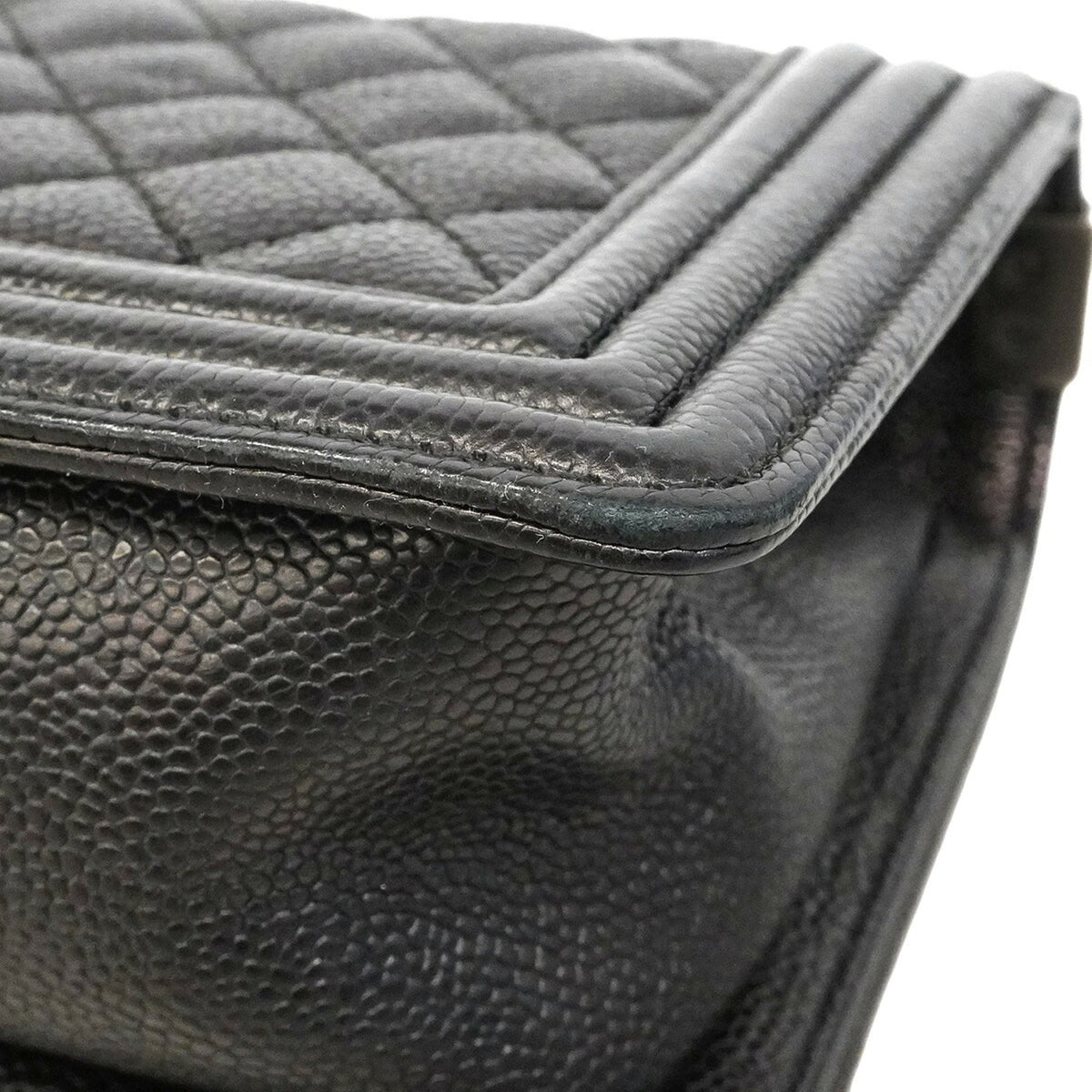 Chanel Black Grained Calfskin Shoulder Bag (Pre-Owned)