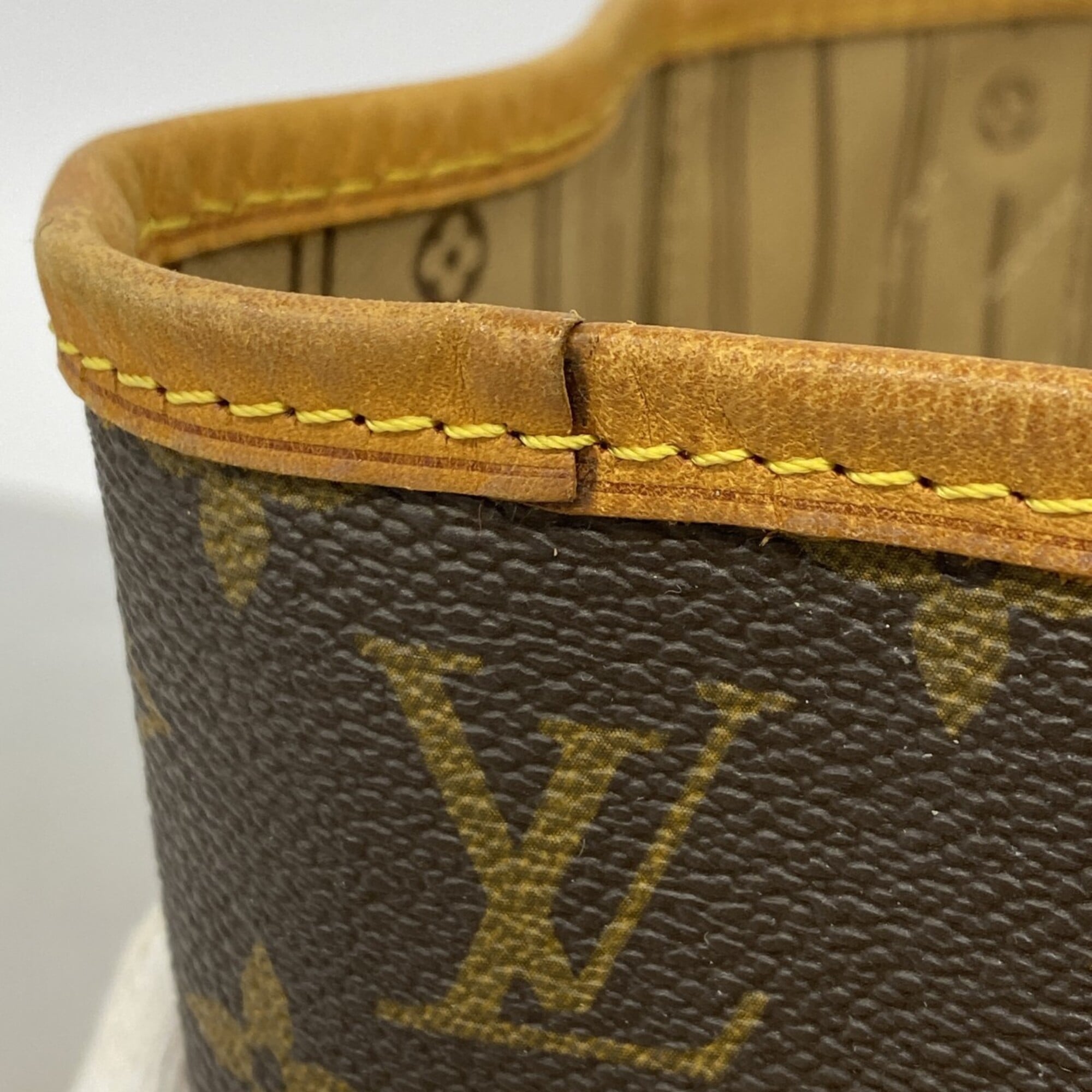 Louis Vuitton Brown Tote Bag (Pre-Owned)