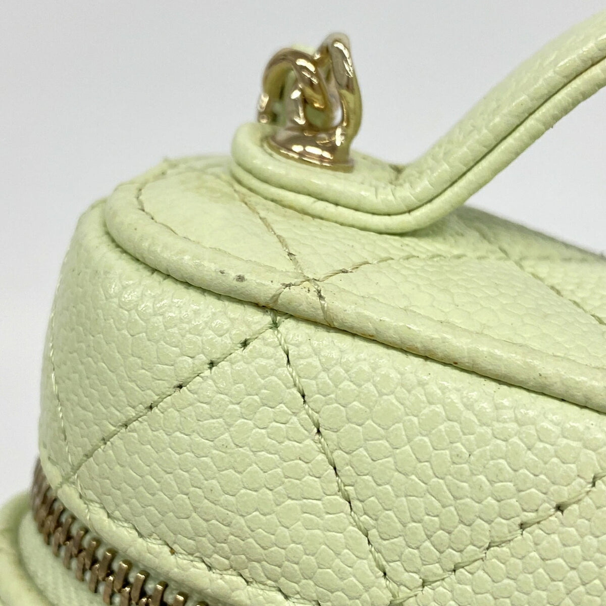 Chanel Light Green Grained Calfskin Shoulder Bag (Pre-Owned)