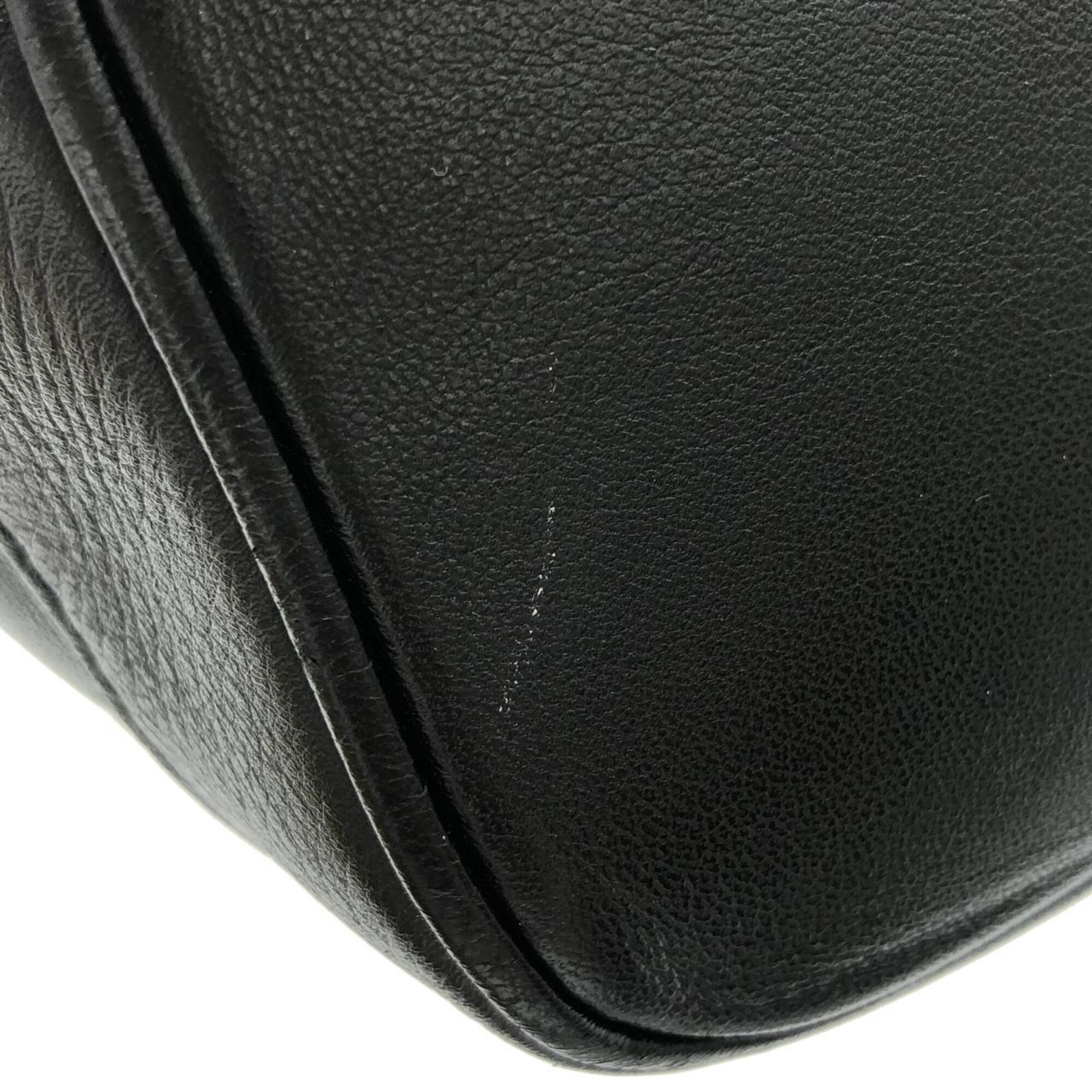 Louis Vuitton Black Leather Shoulder Bag (Pre-Owned)