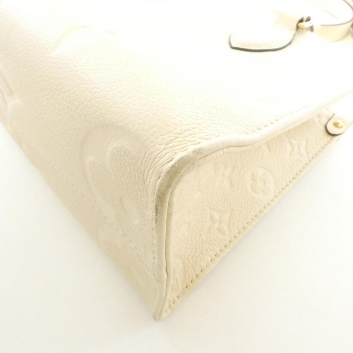 Louis Vuitton Beige Leather Handbag (Pre-Owned)