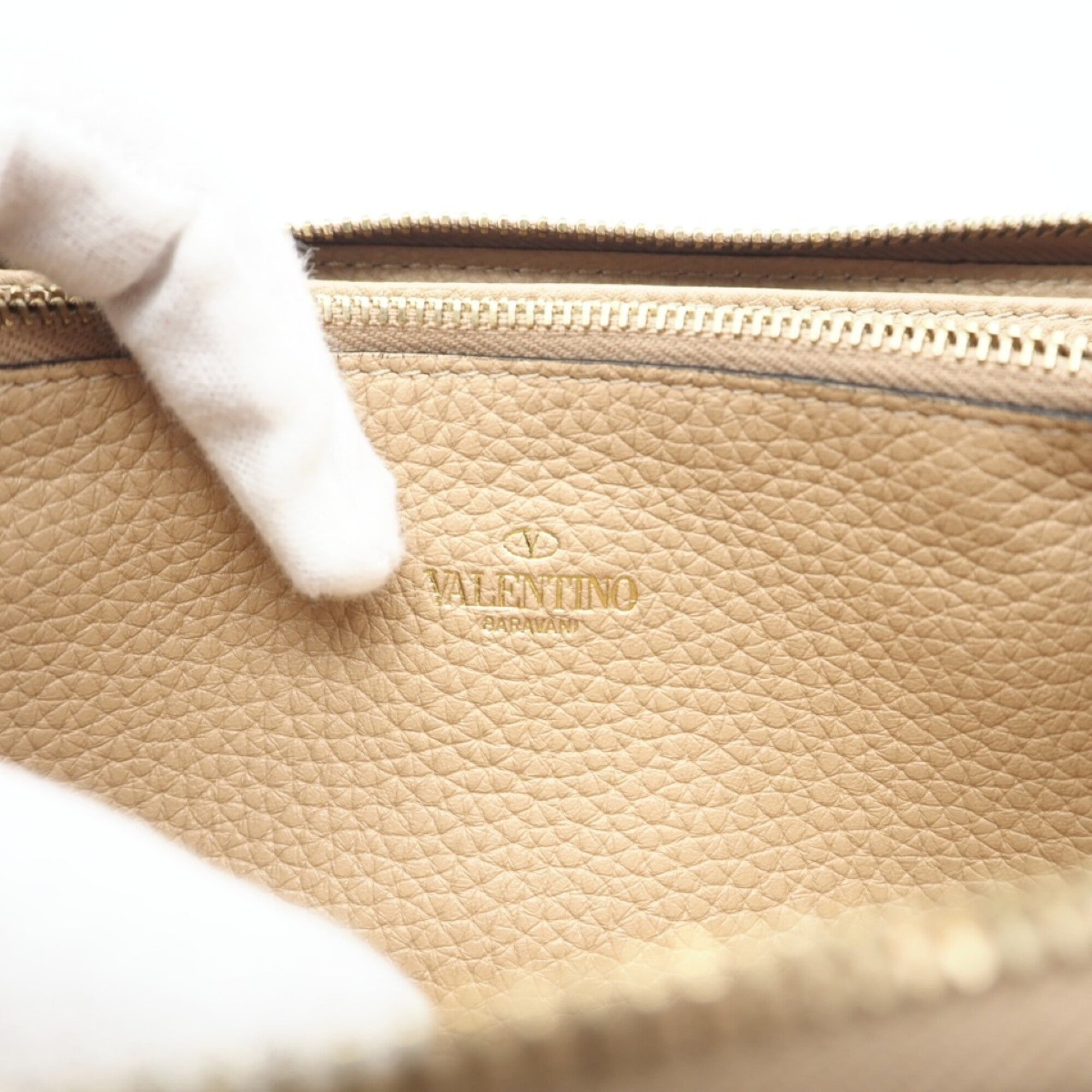 Valentino Beige Leather Long Wallet (Bi-Fold) (Pre-Owned)