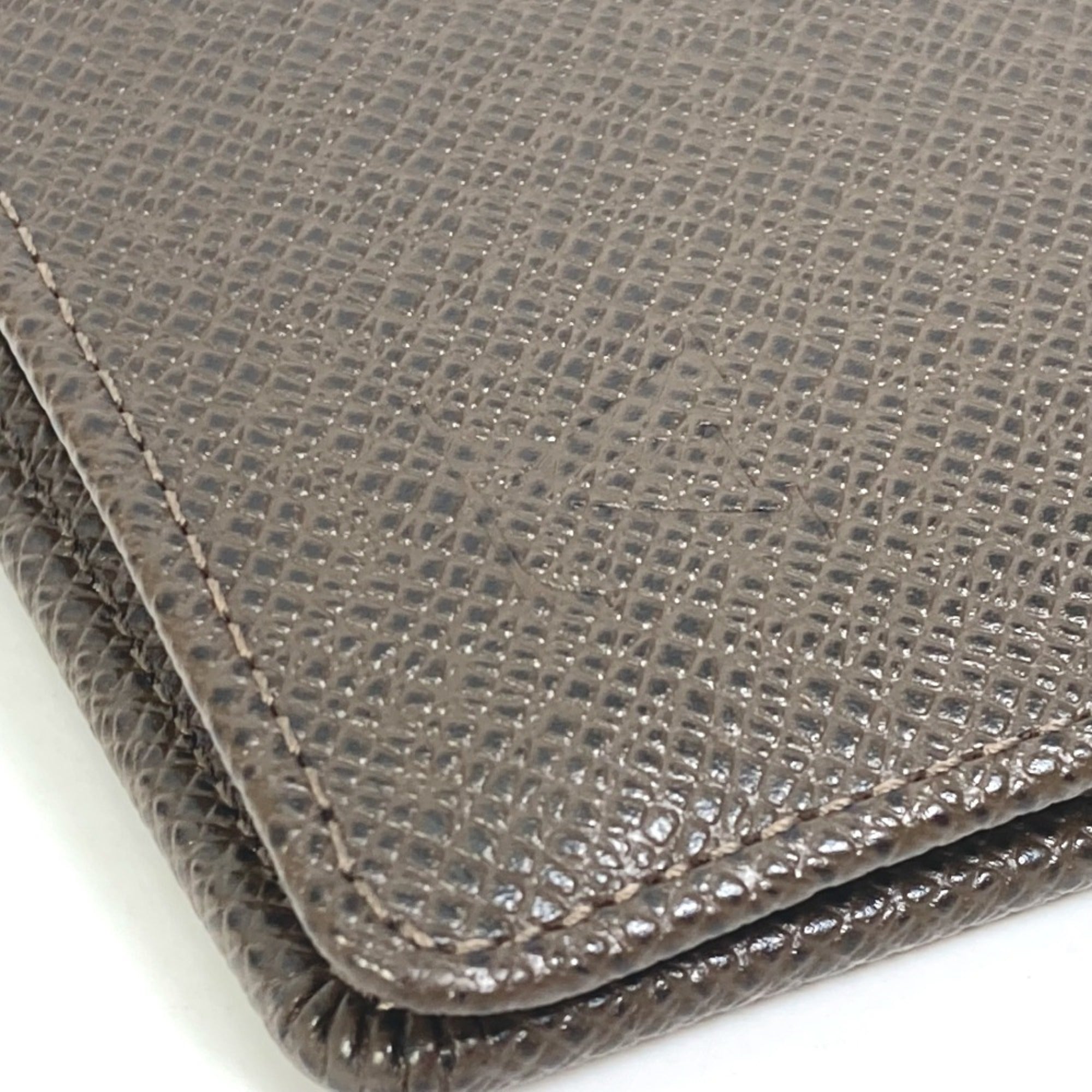 Louis Vuitton Brown Taiga Leather Long Bill Wallet (Bi-Fold) (Pre-Owned)