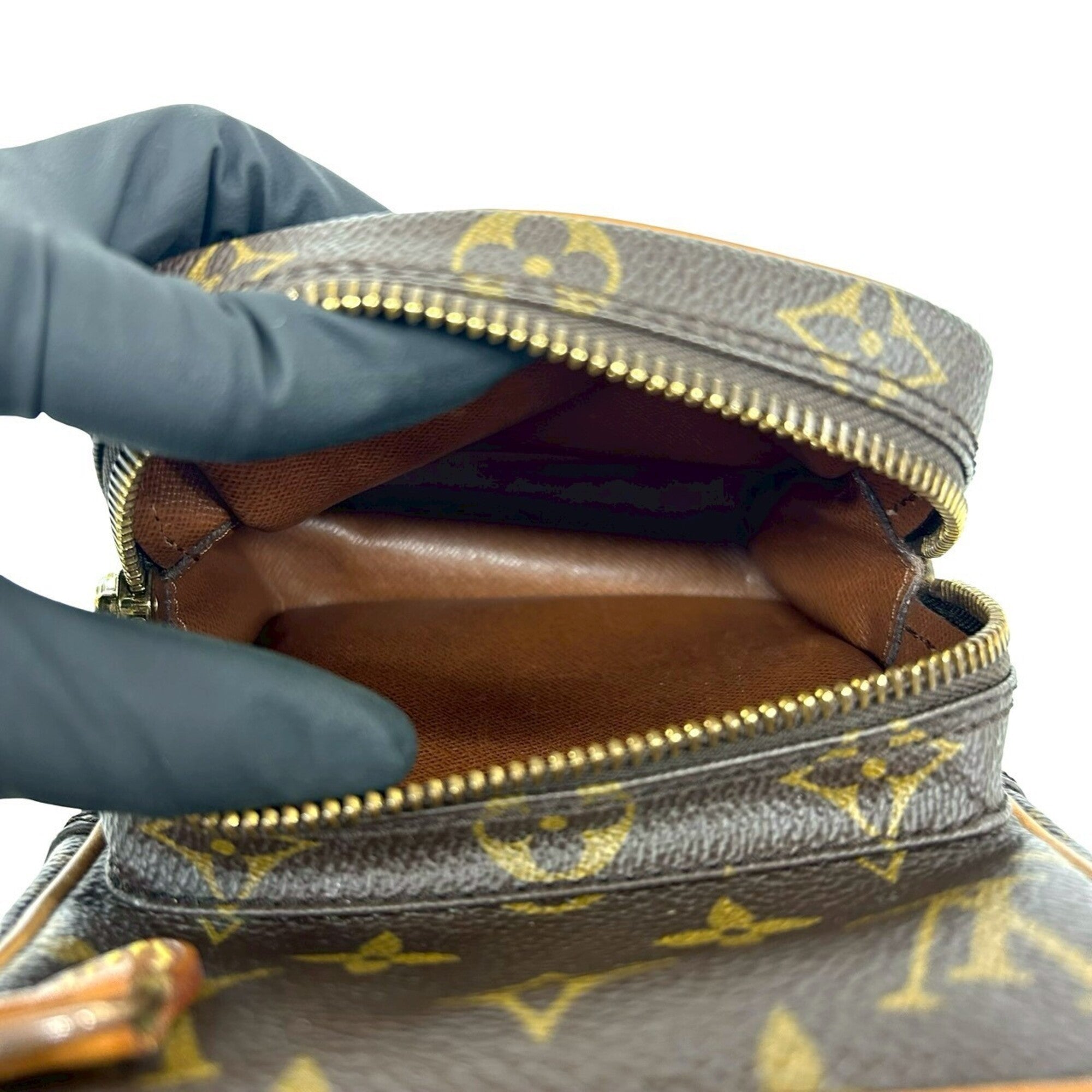 Louis Vuitton Brown Leather Pvc Pochette Shoulder Bag (Pre-Owned)