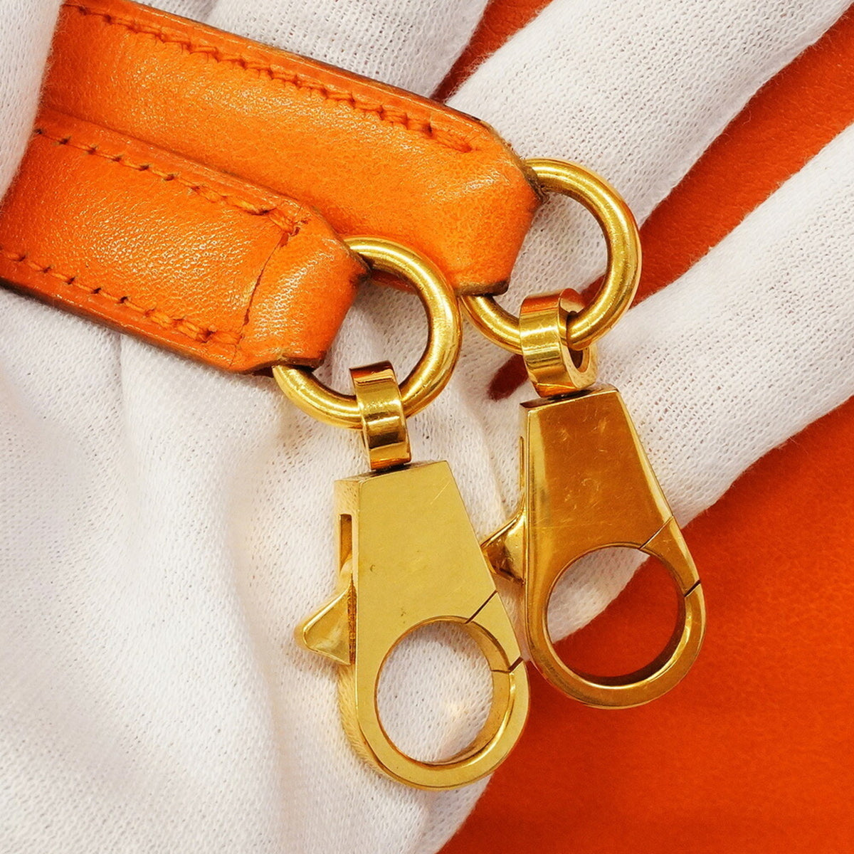 Hermes Orange Gulliver Leather Handbag (Pre-Owned)