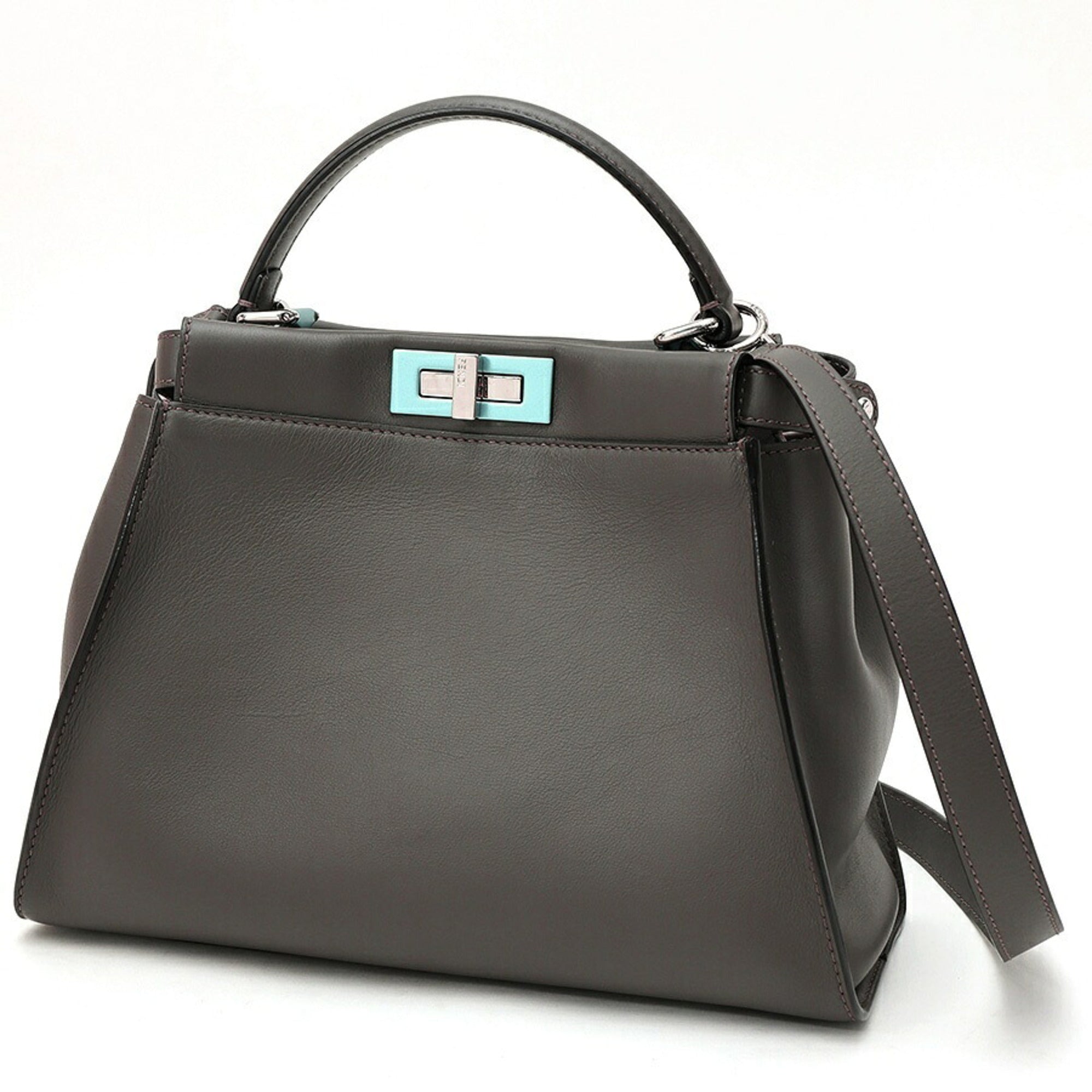 Fendi Gray Leather Shoulder Bag (Pre-Owned)