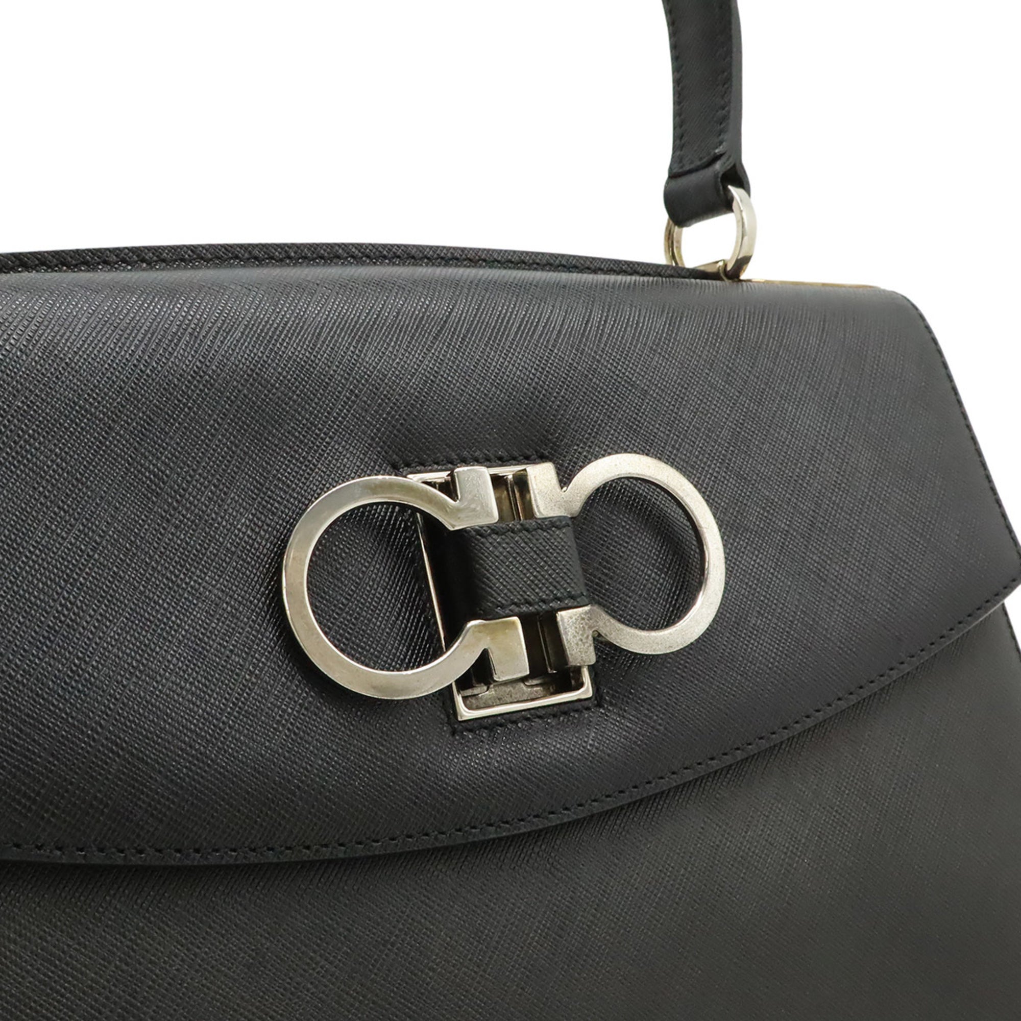 Salvatore Ferragamo Gancini Black Leather Handbag (Pre-Owned)